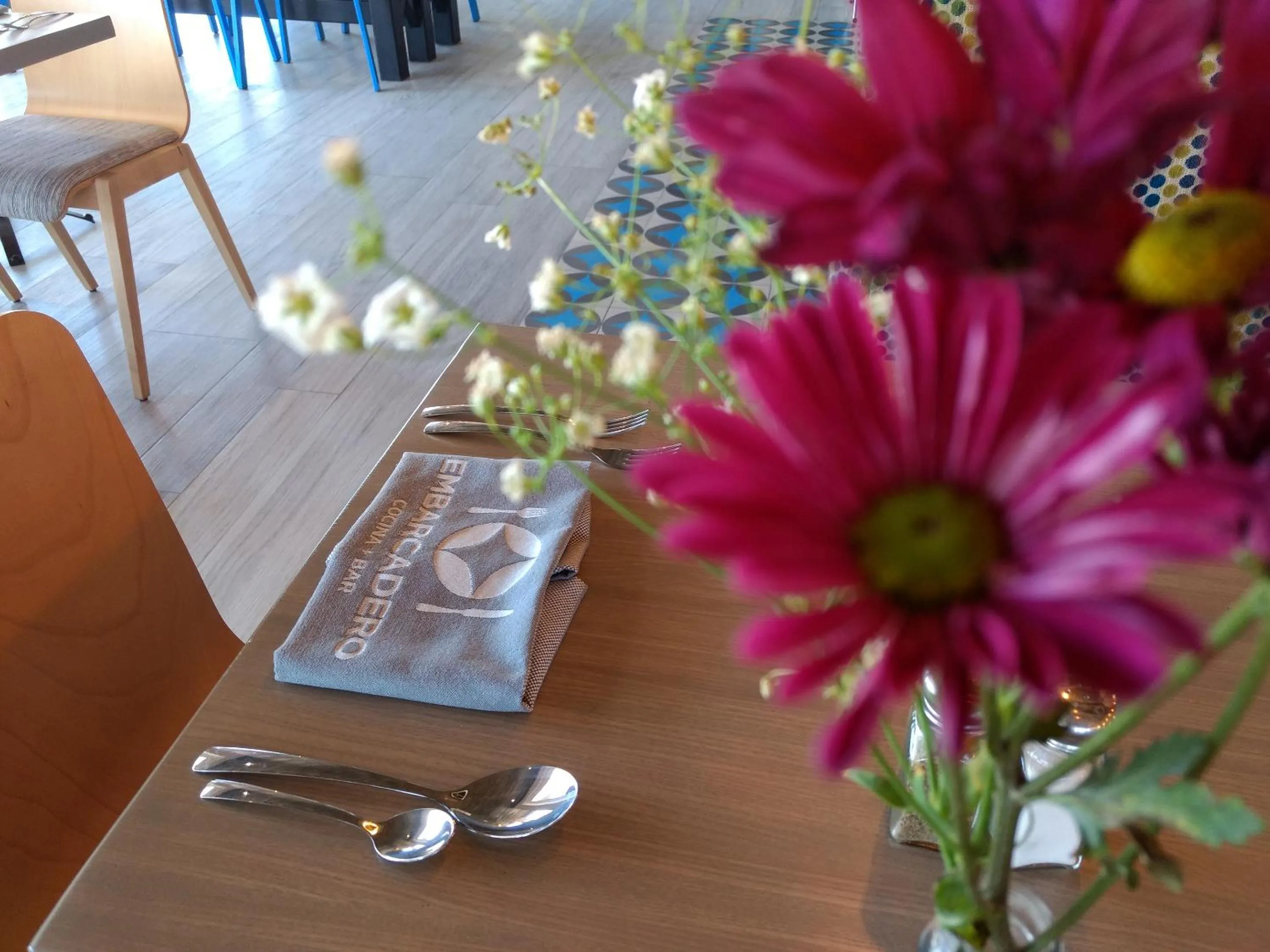 Restaurant/places to eat in Marinaterra Hotel & Spa