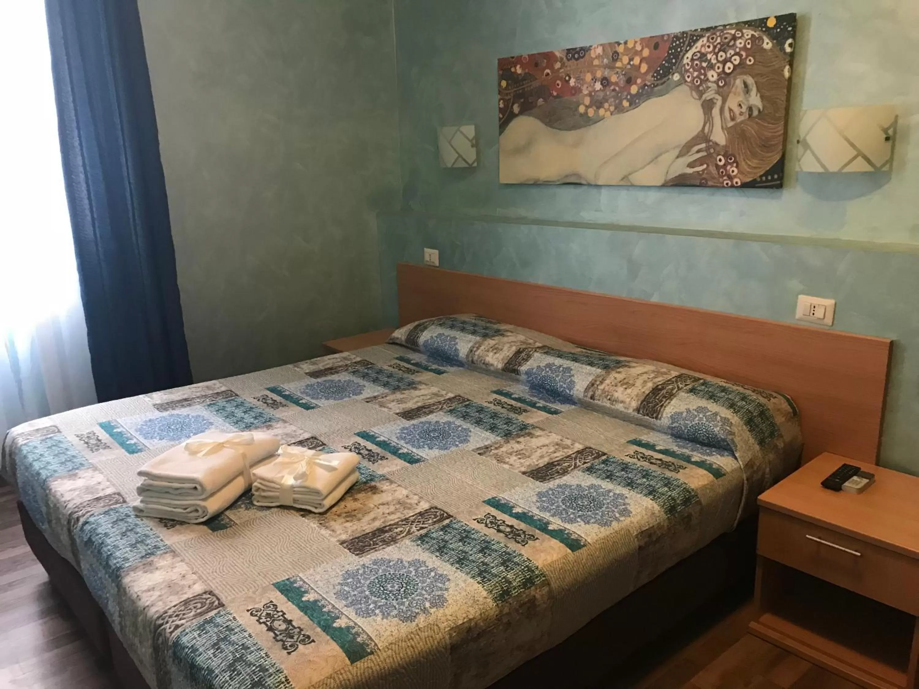 Bedroom, Bed in Hotel Tokyo