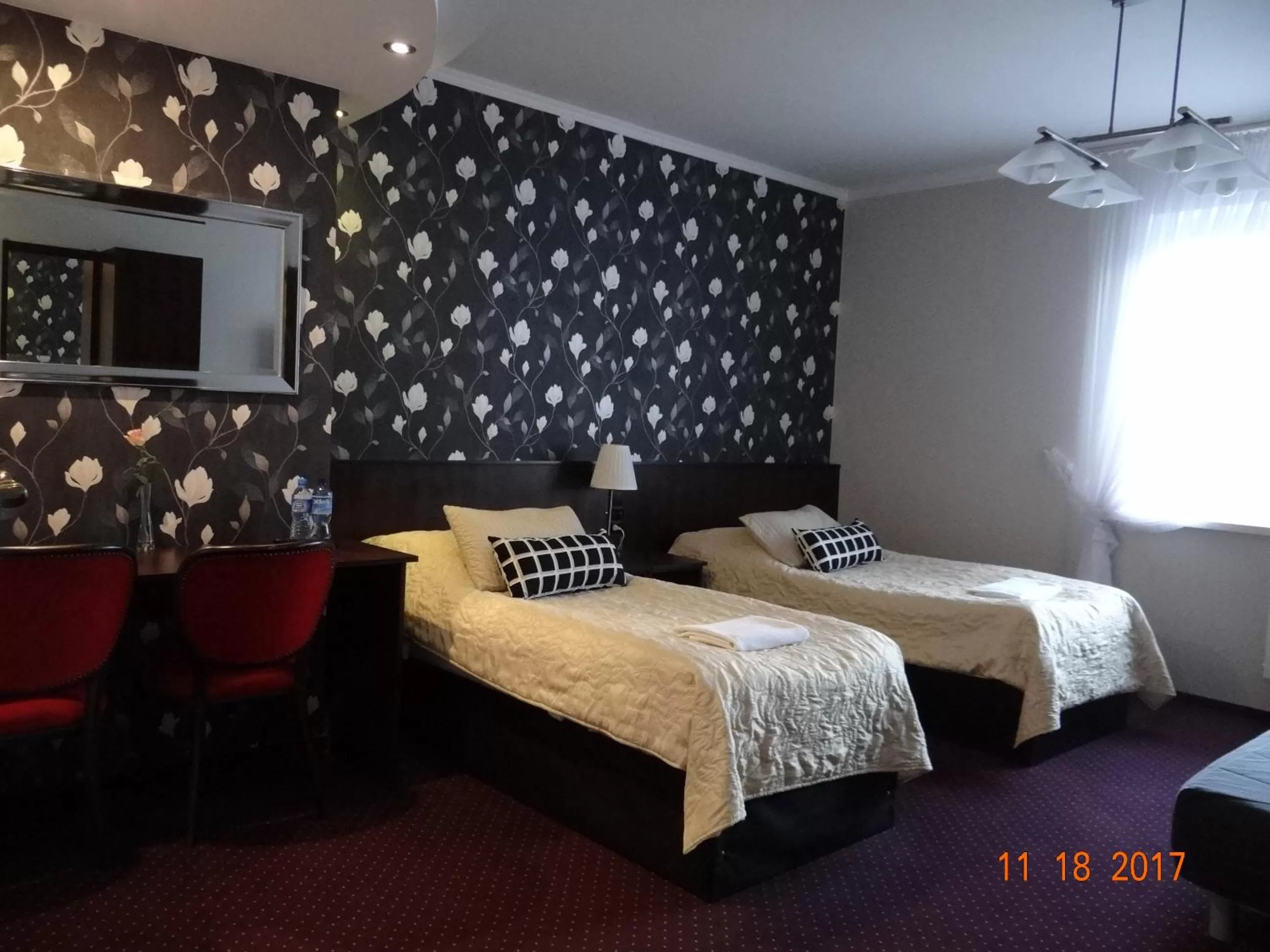 Photo of the whole room, Bed in "Arkadia"