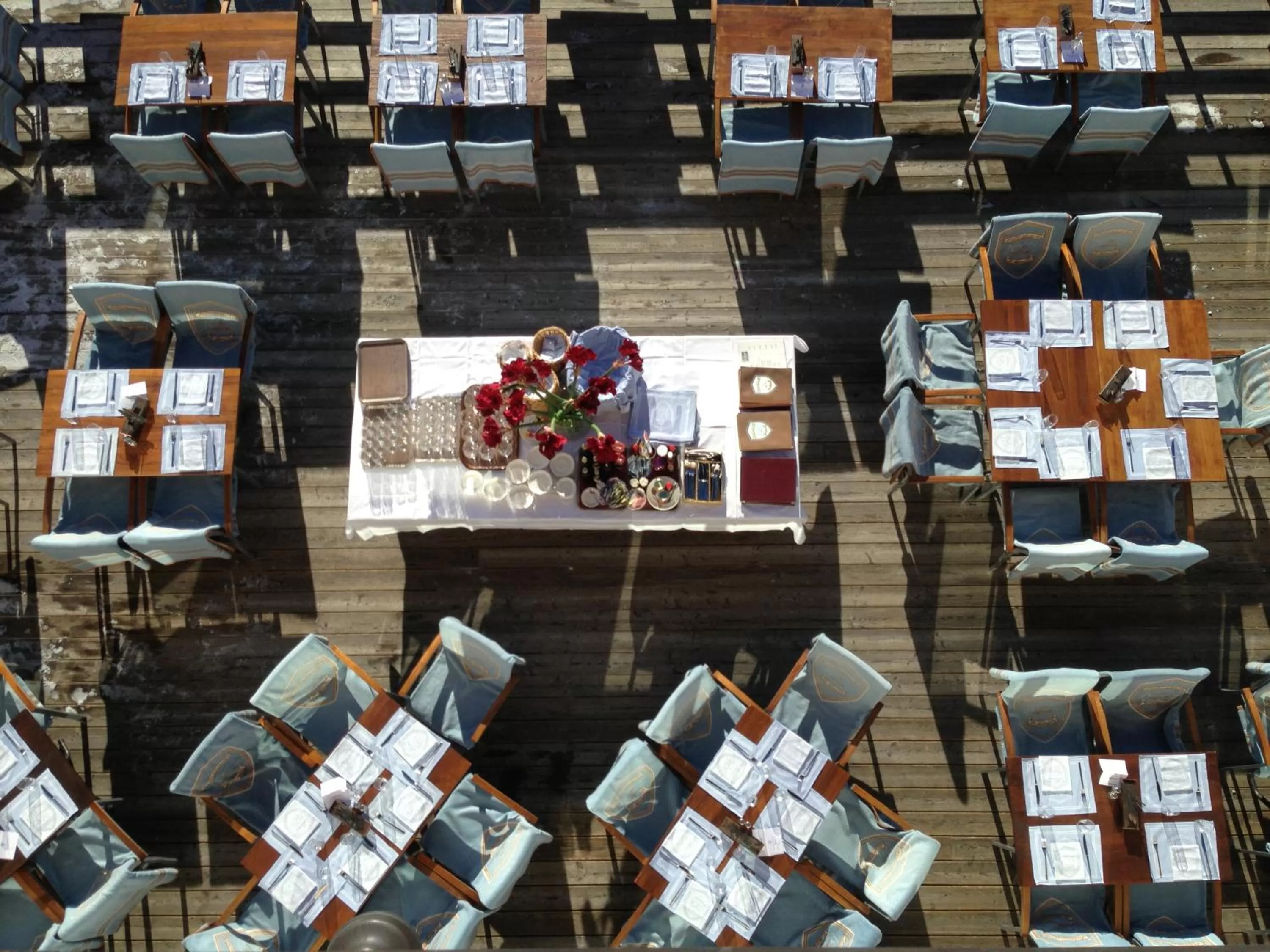 Restaurant/places to eat in Hotel Salastrains