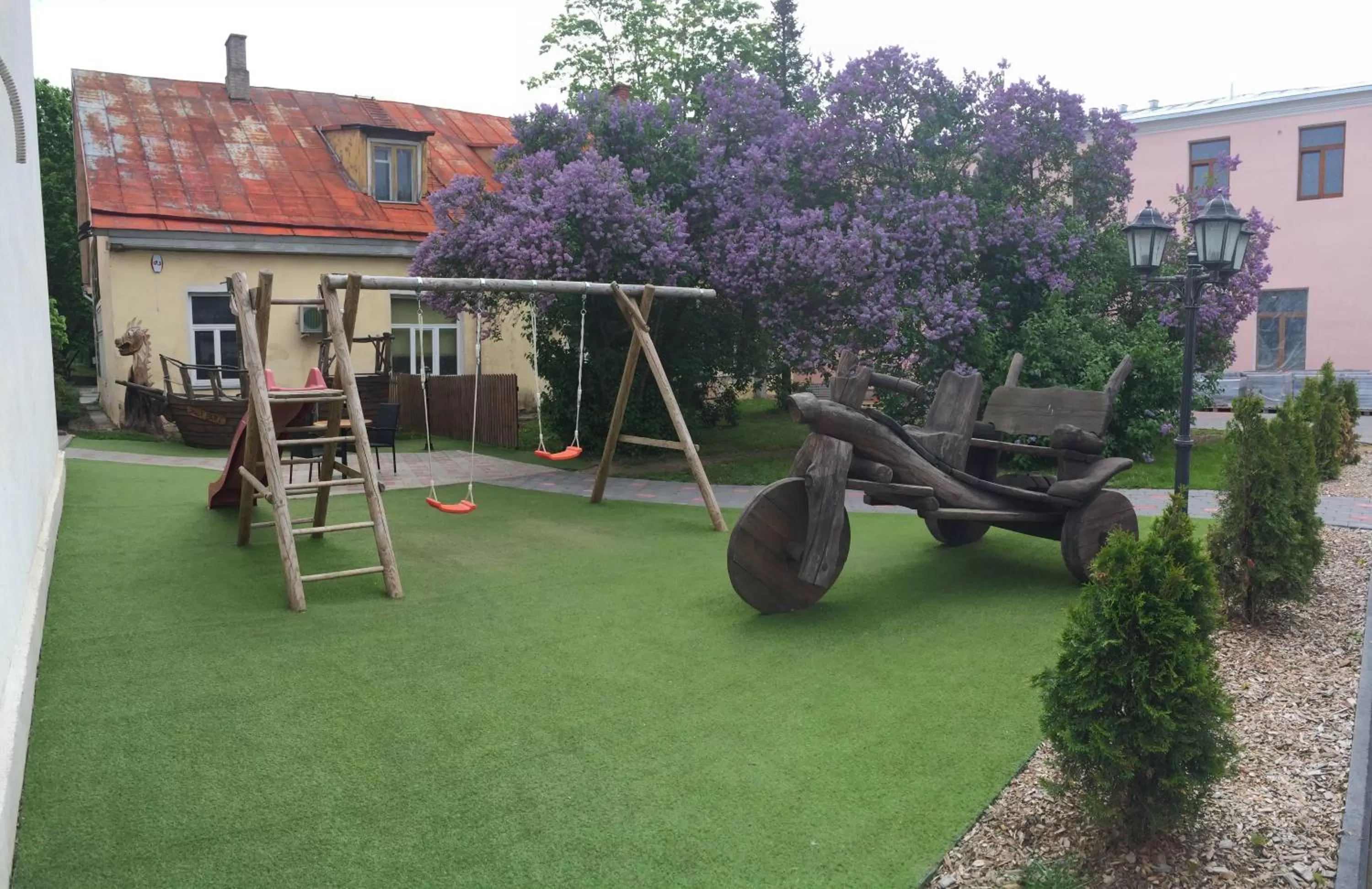 Area and facilities in Ränduri Guesthouse