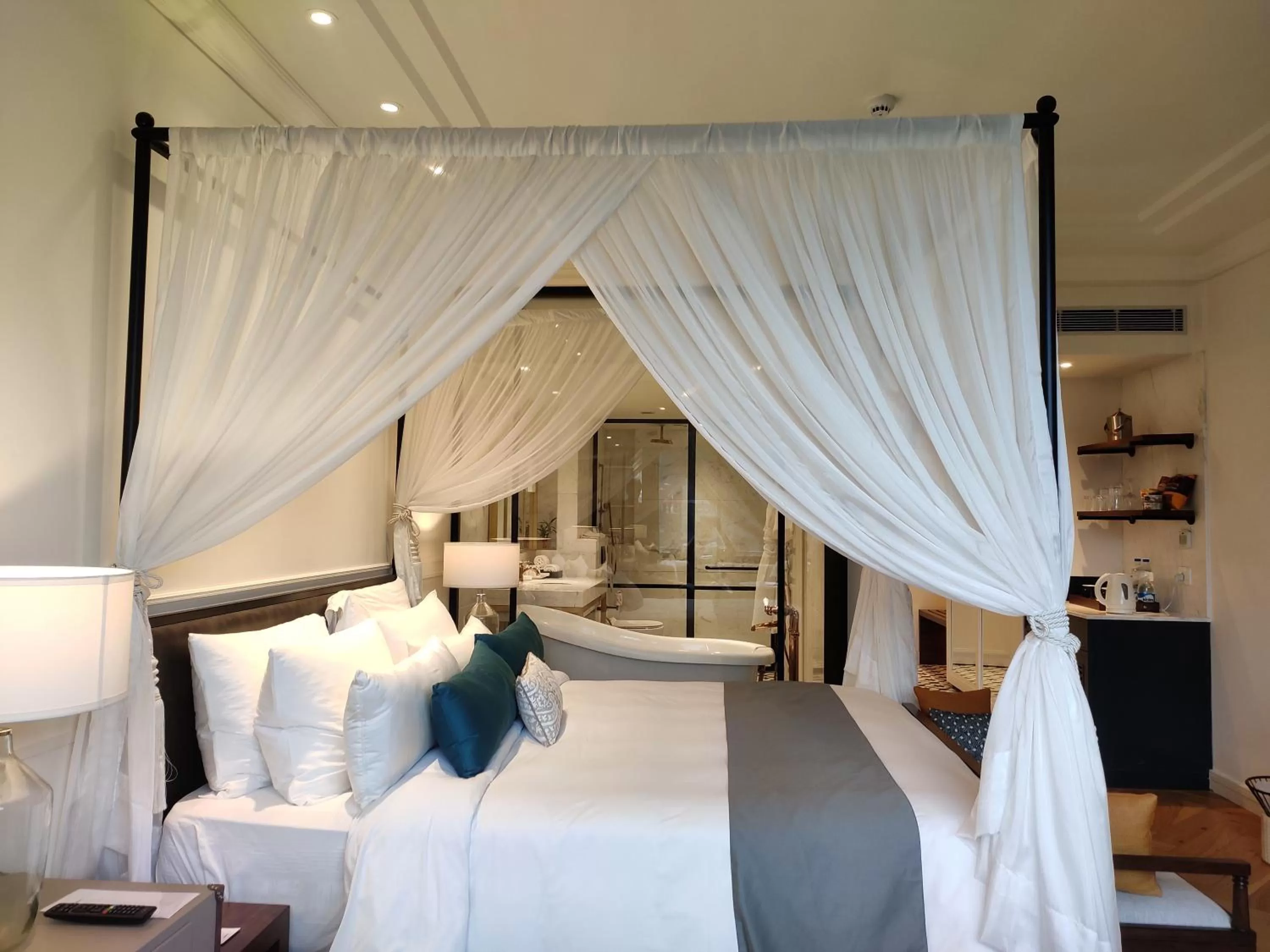 Garden, Bed in Radisson Hotel Shimla