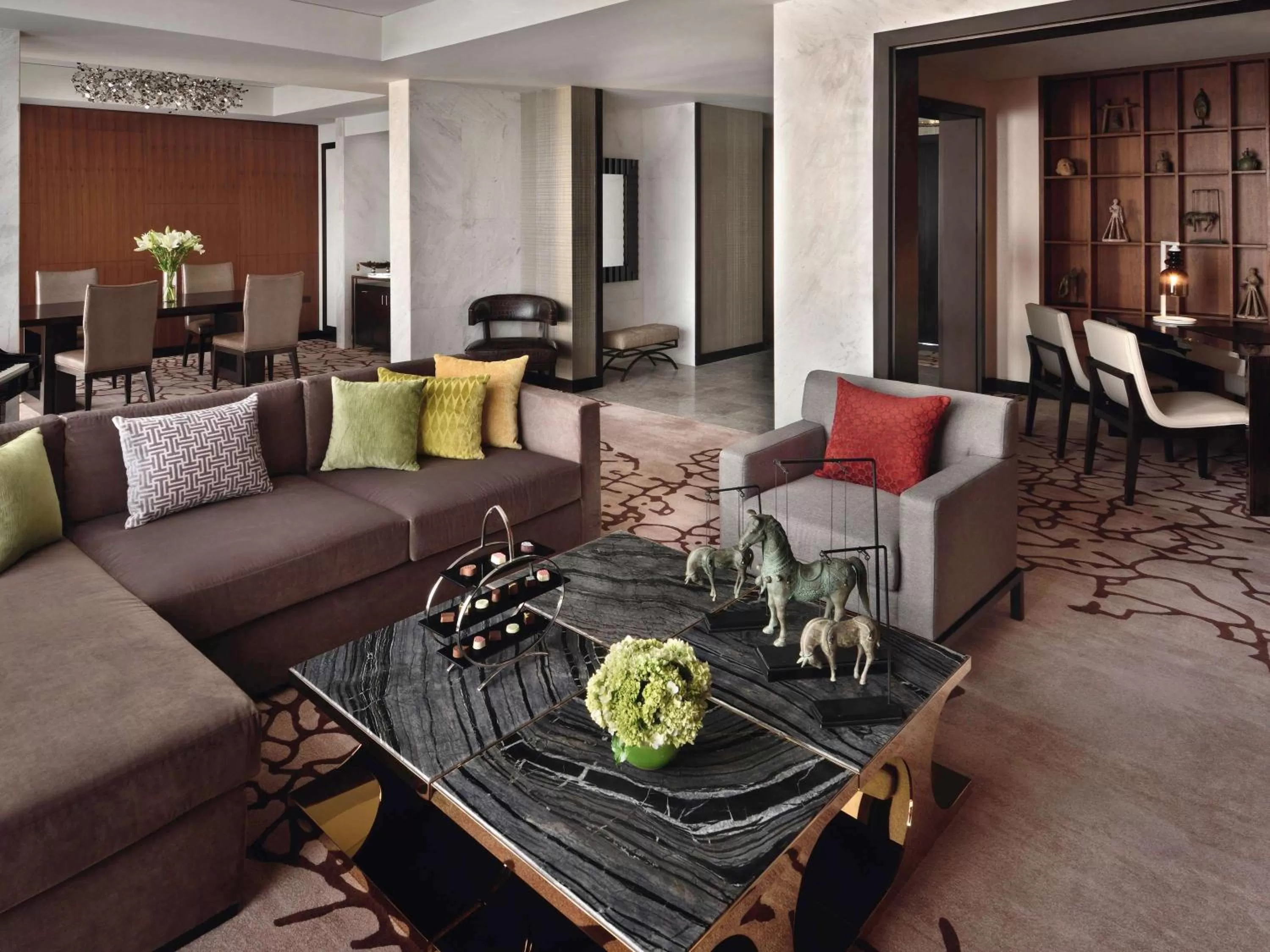 Photo of the whole room in NH Collection Colombo