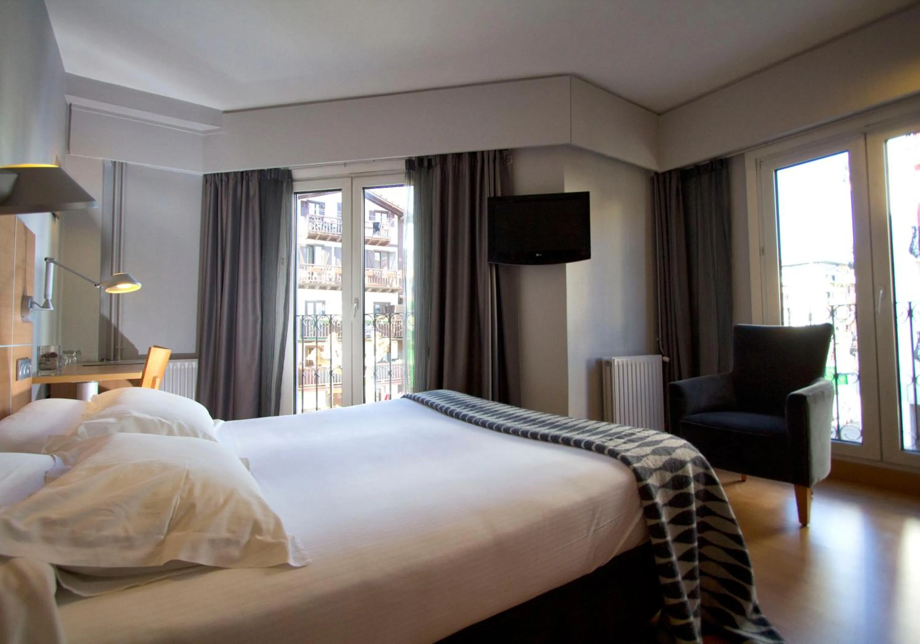 Bed in Hotel Jauregui