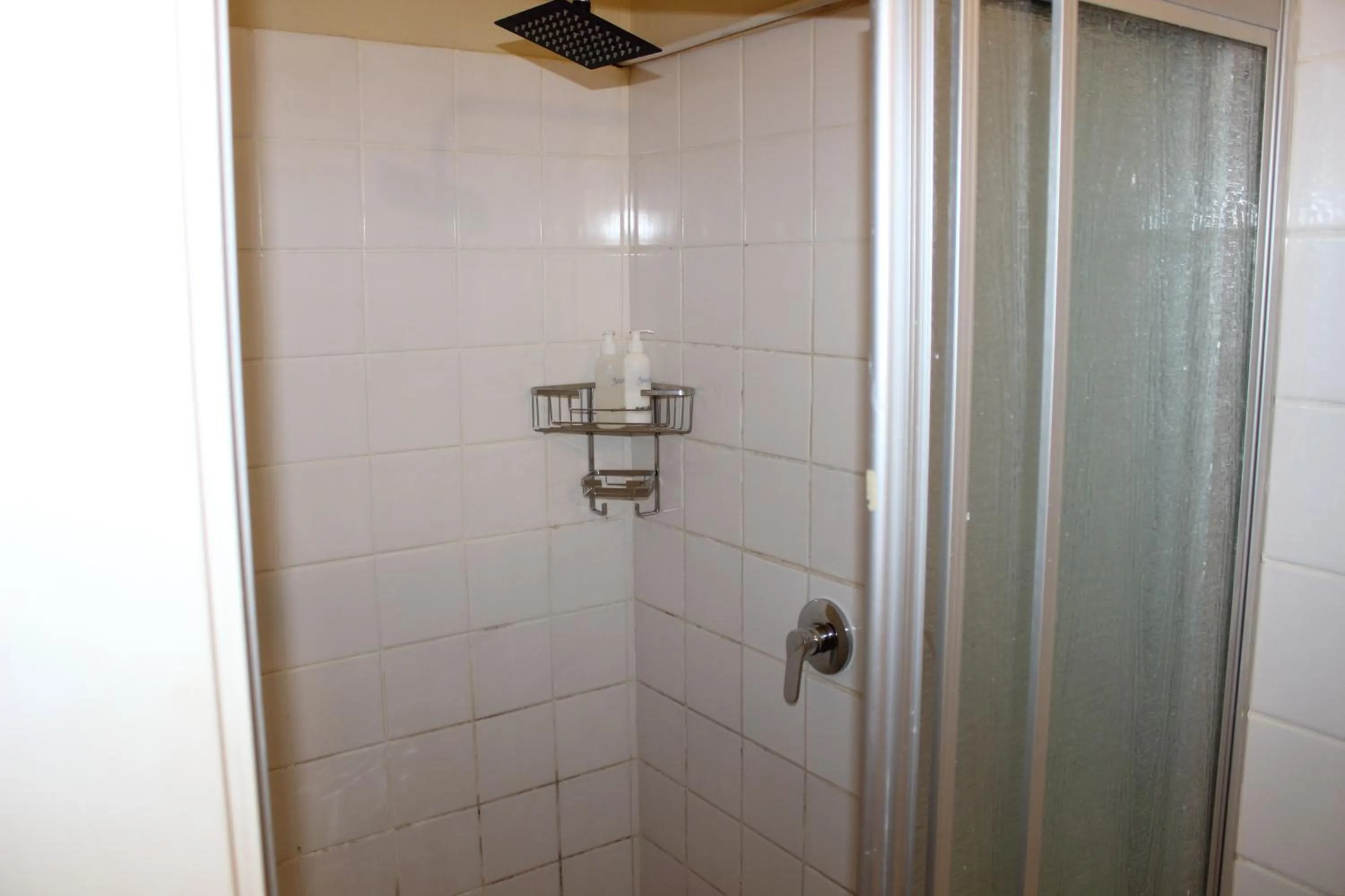 Shower in Purple Olive Guest House