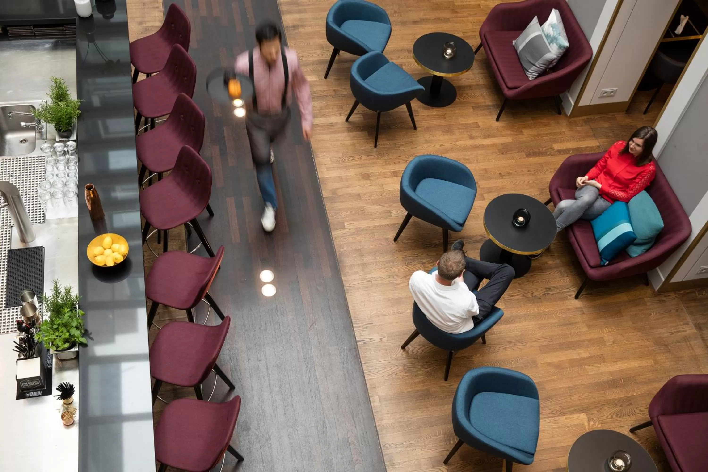 Lounge or bar in art'otel berlin mitte, Powered by Radisson Hotels