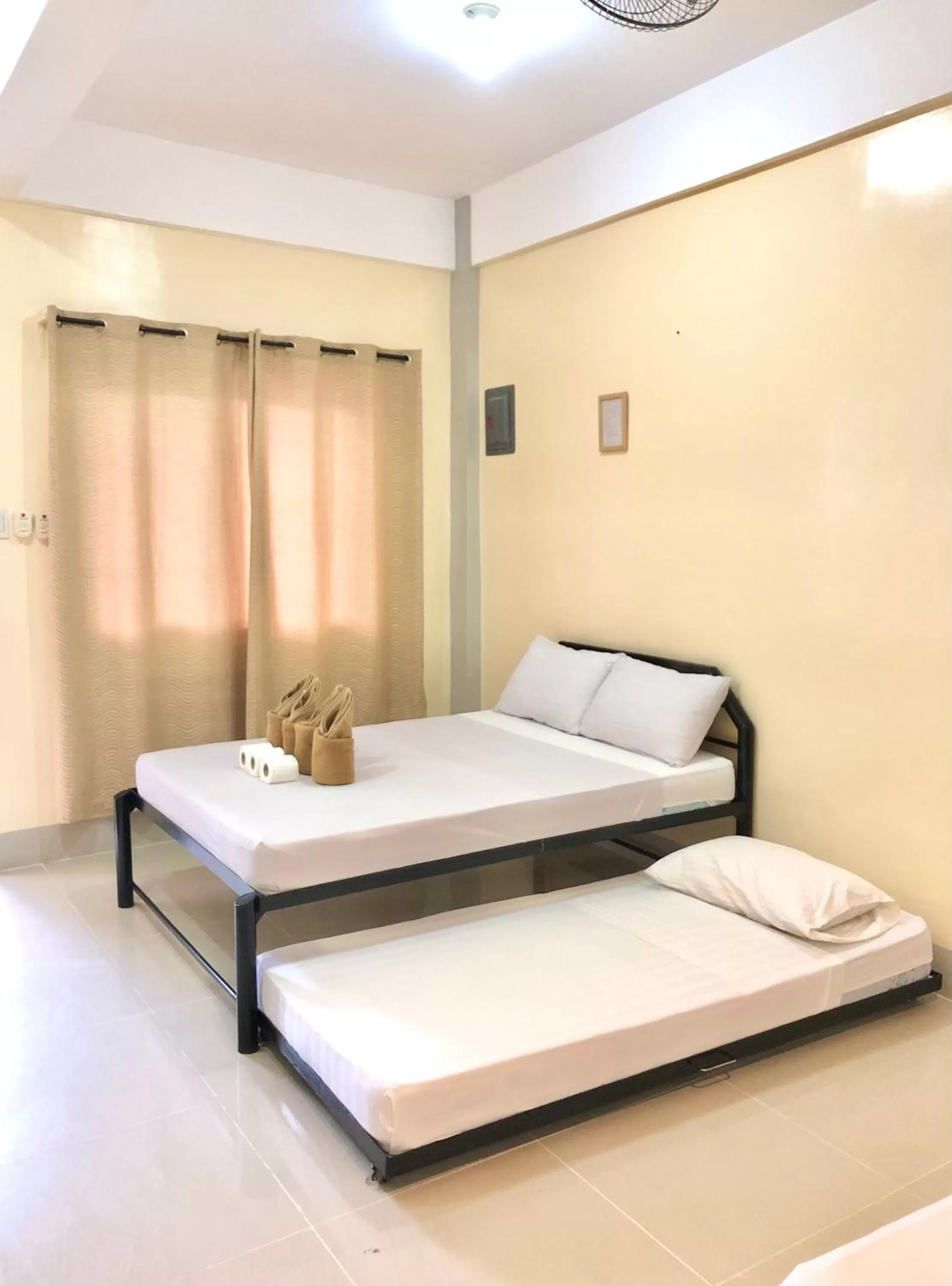 Bed in Hanna's Inn, El Nido