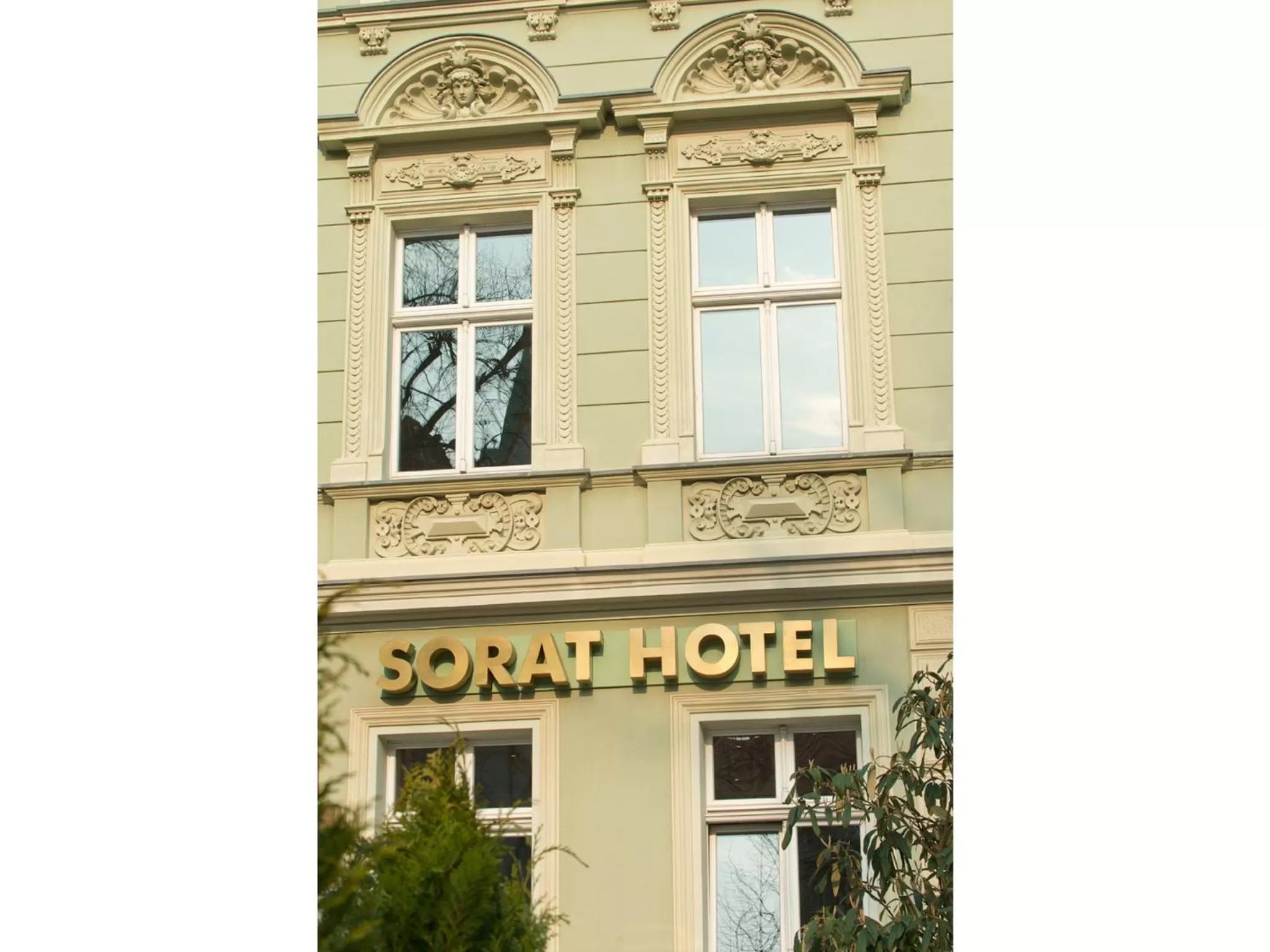 Facade/entrance in SORAT Hotel Cottbus