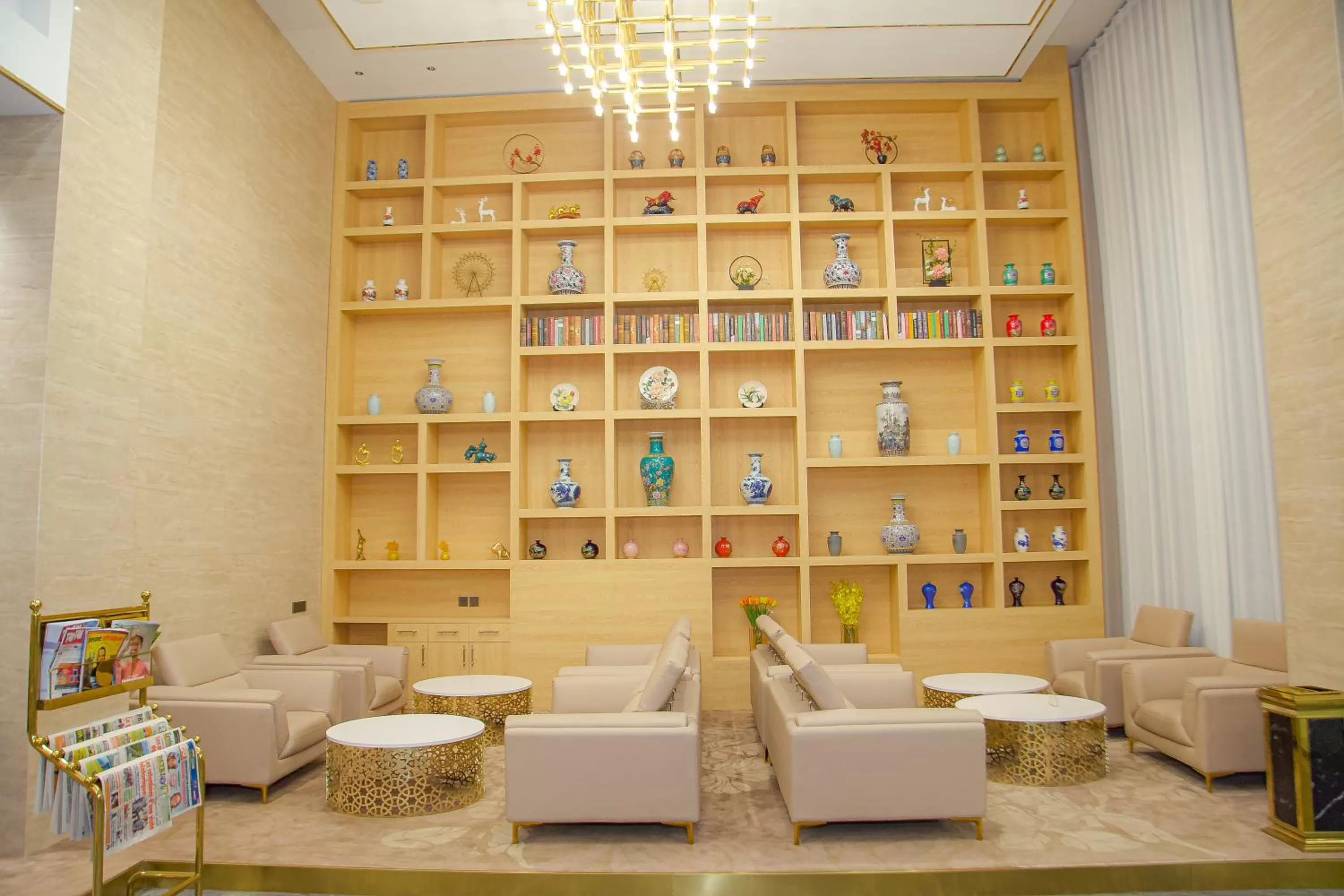 Lobby or reception in Hôtel FAMILLE MONDIALE