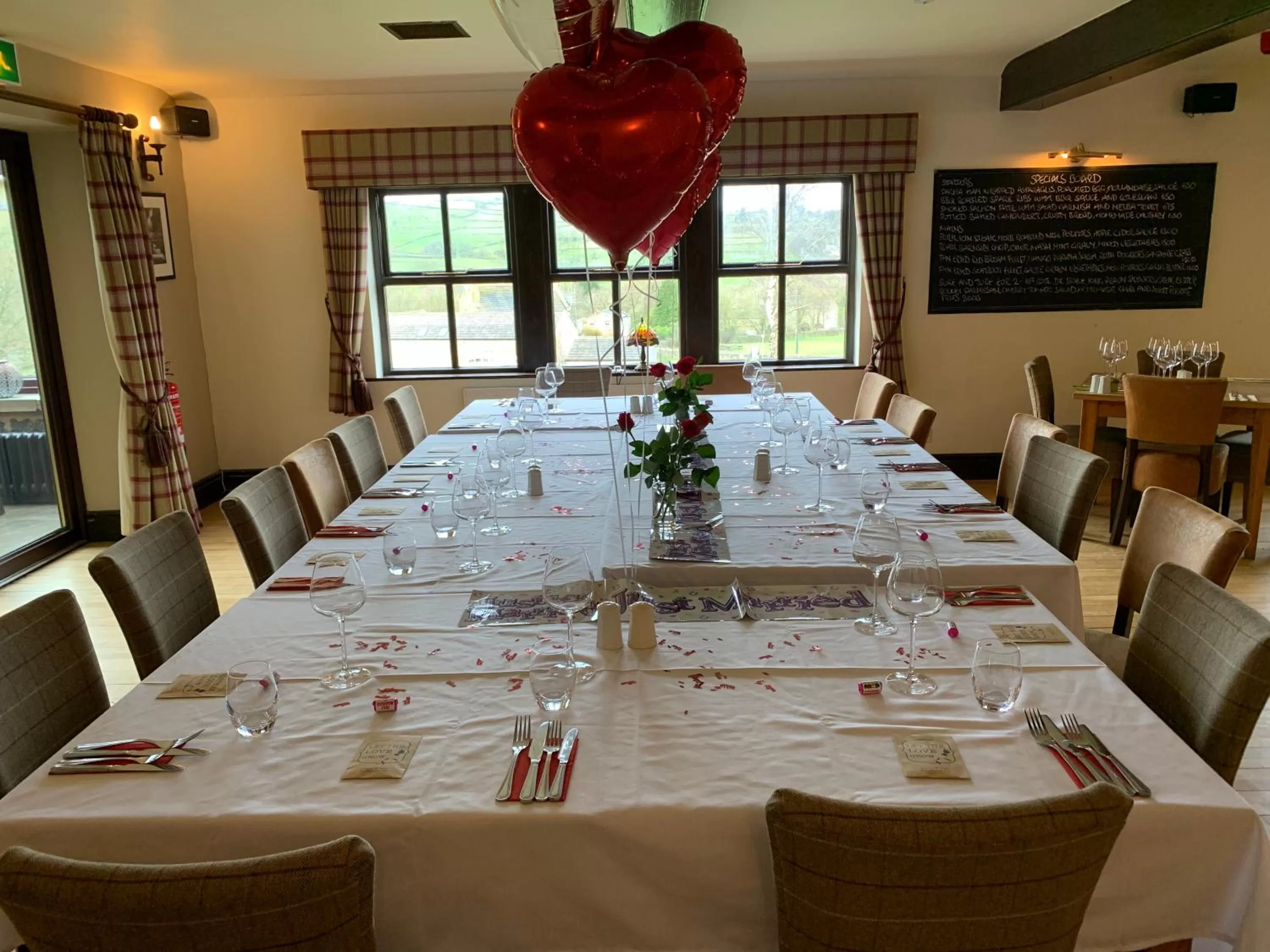 Dining area in Wellington Inn