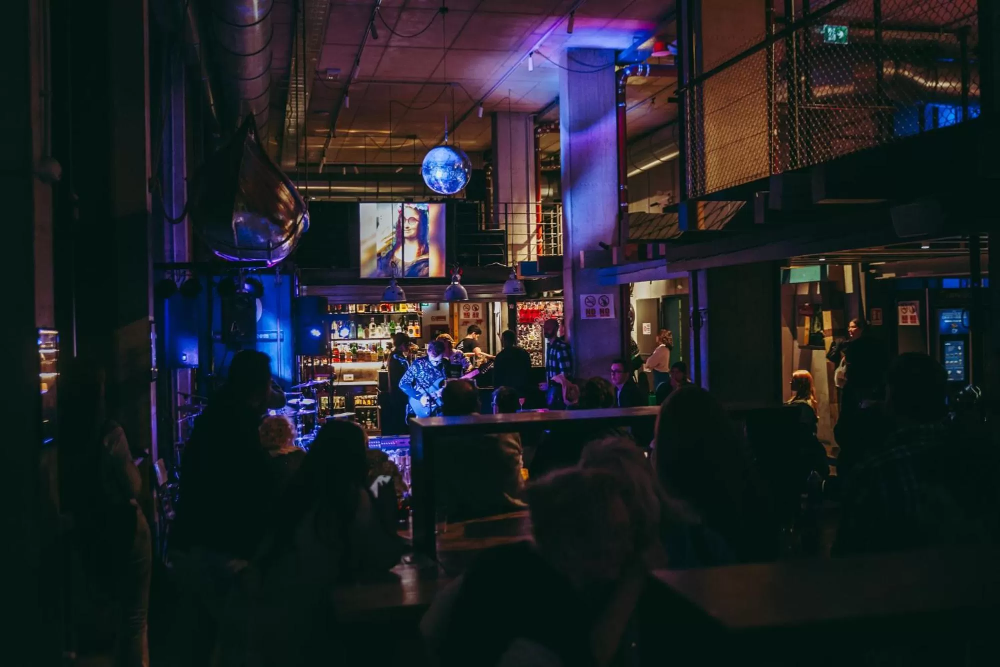 People in Anda Venice Hostel