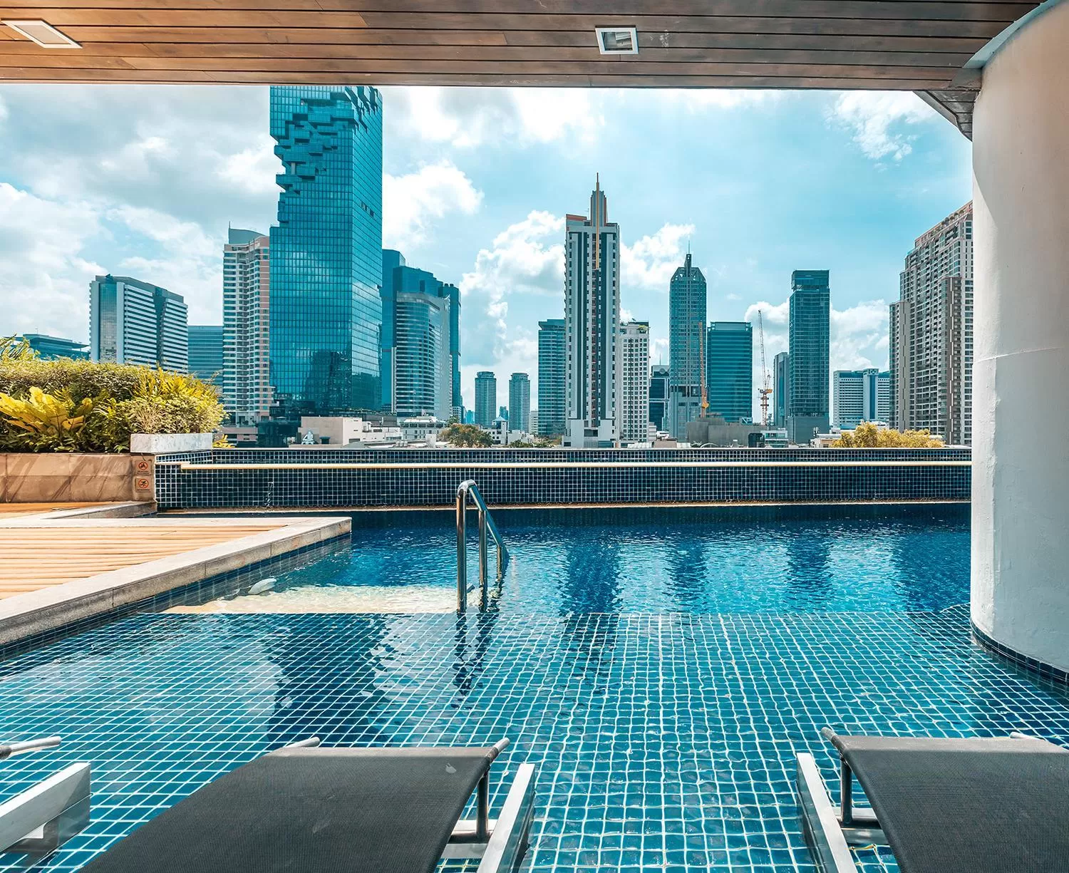 Pool view in Pullman Bangkok Hotel G