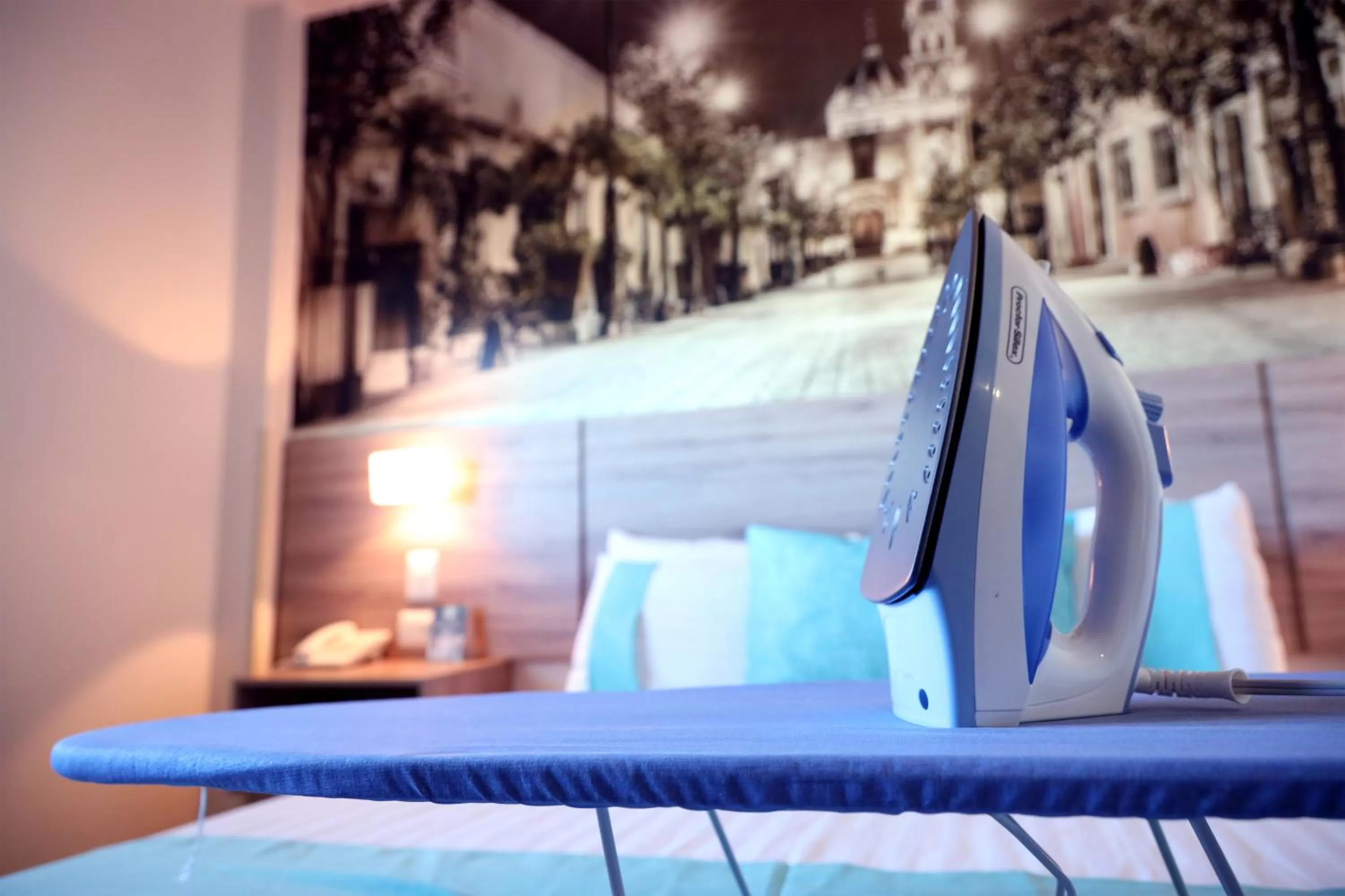 room service, Bed in Mision Express Durango