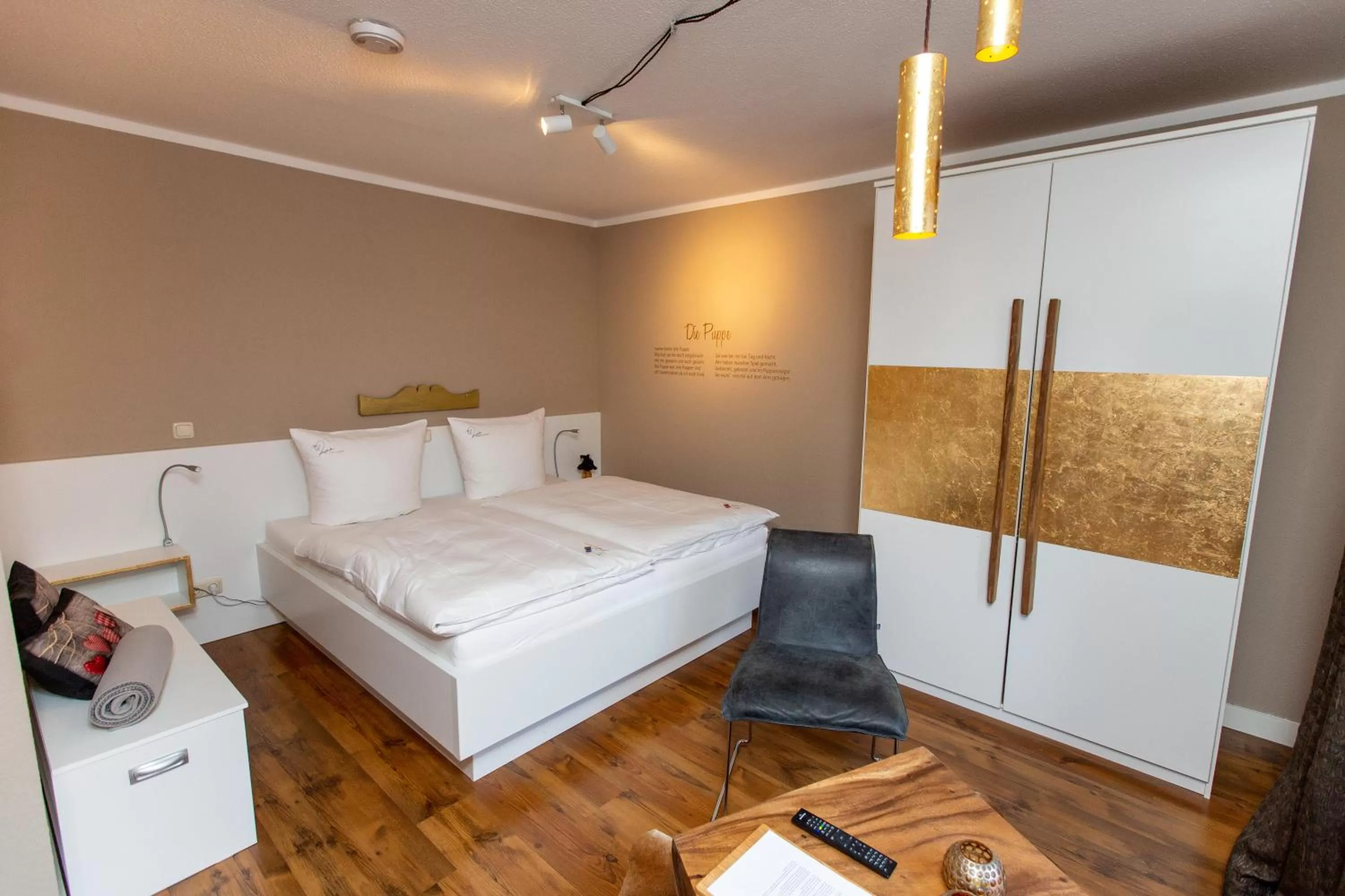 Photo of the whole room, Bed in Hotel Inselhof