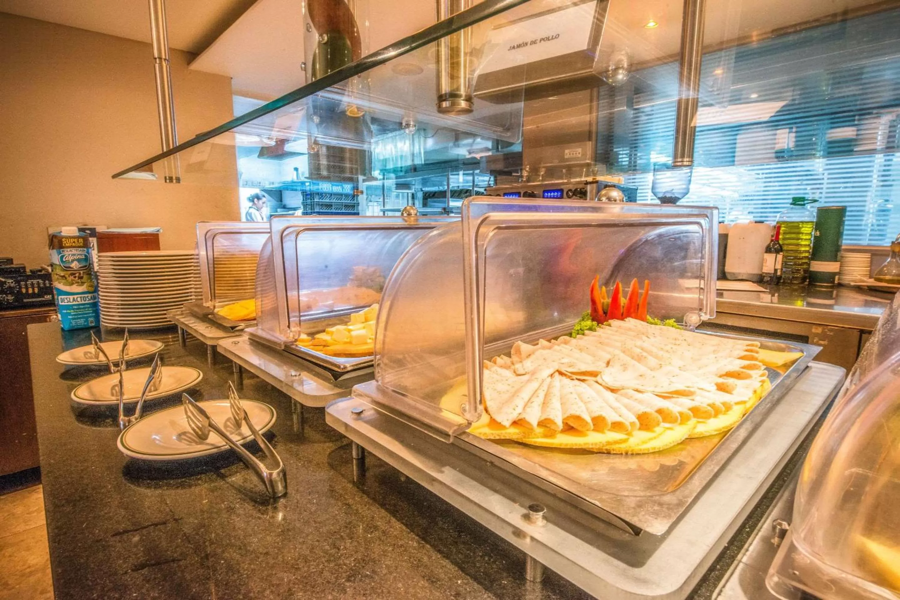 Restaurant/places to eat in Bogota Plaza Hotel