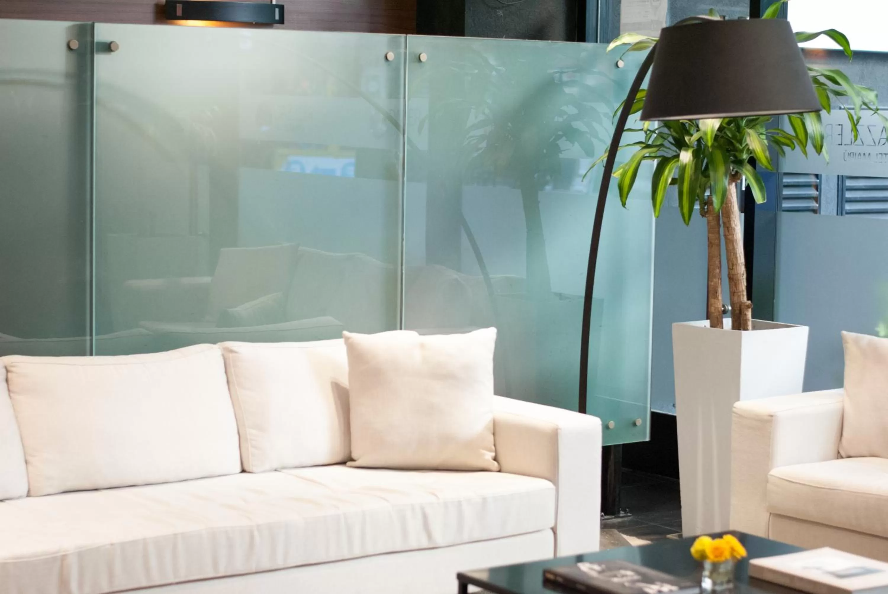 Lobby or reception in Dazzler by Wyndham Buenos Aires Maipu