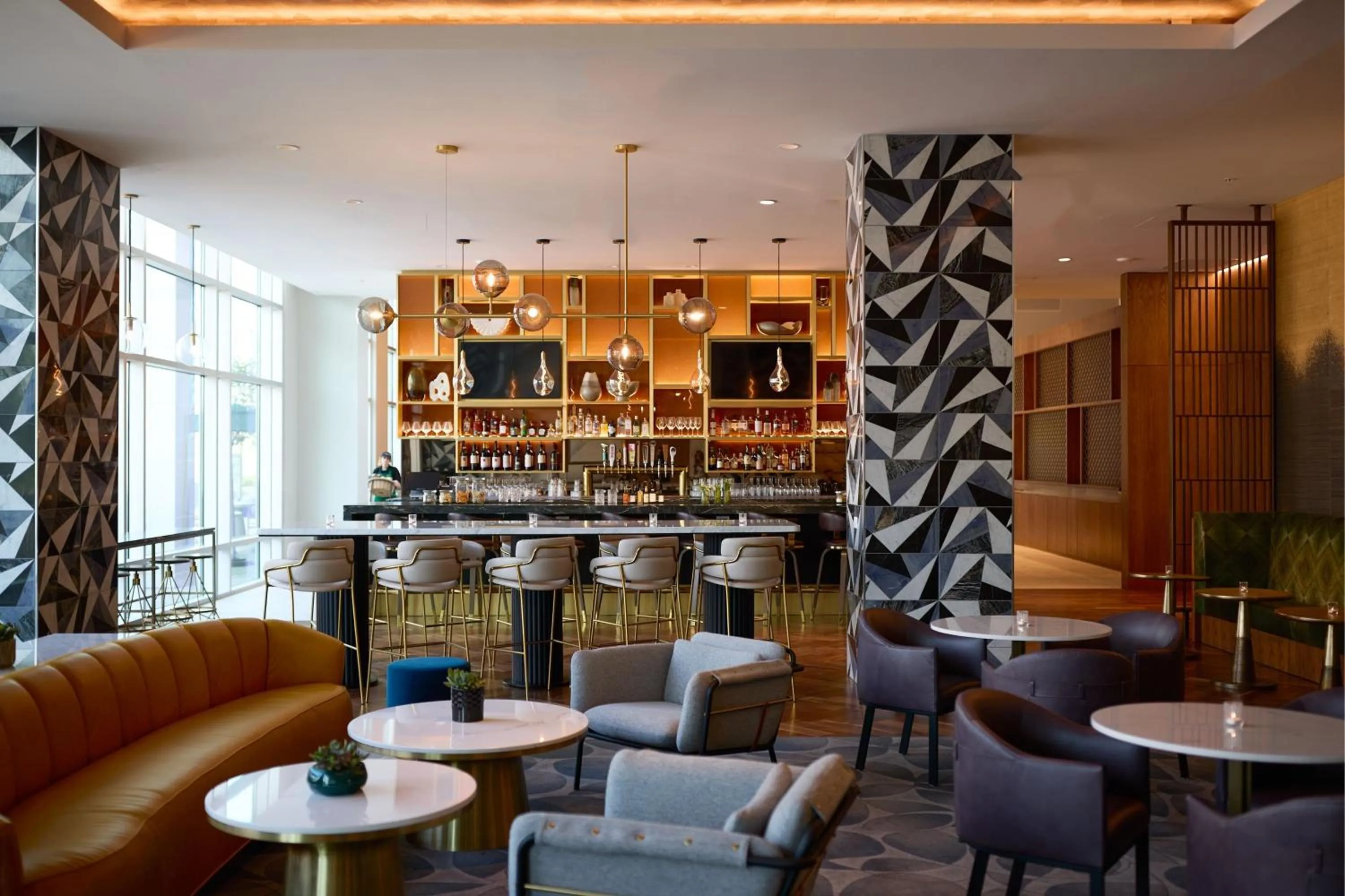 Lounge or bar in The Westin Raleigh-Durham Airport