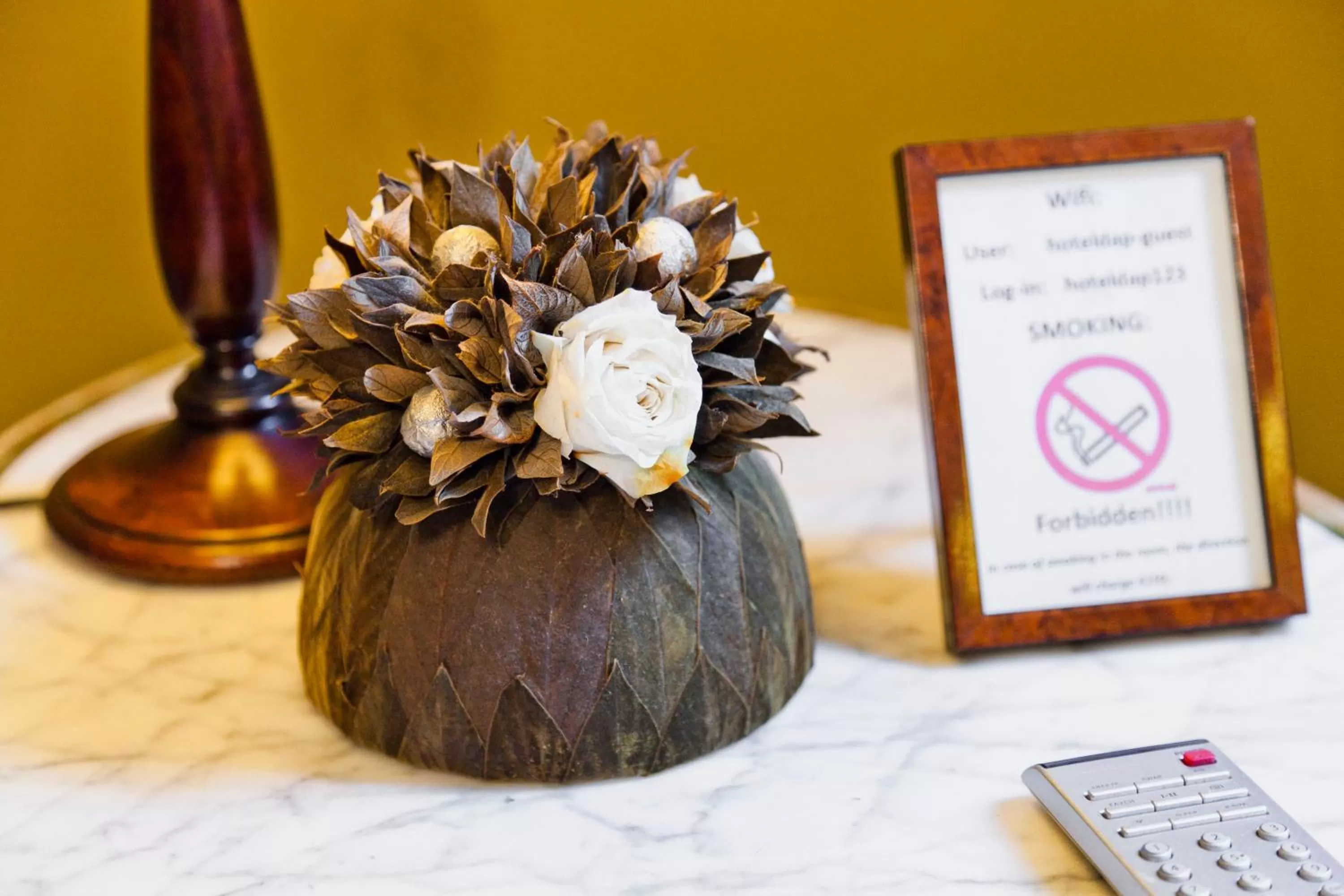 Other in Hotel Diamonds and Pearls