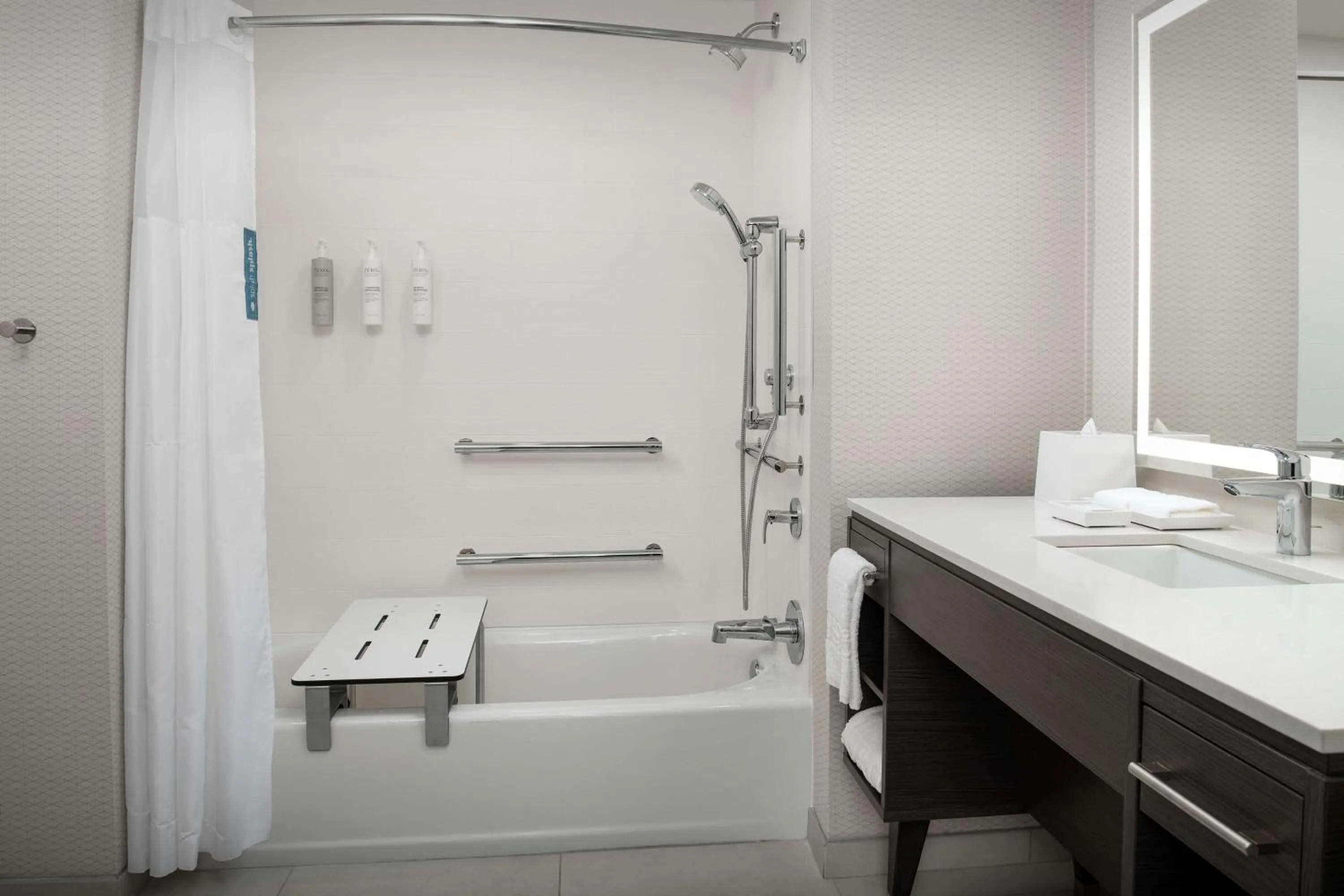 Bathroom in Home2 Suites Orlando Southeast Nona