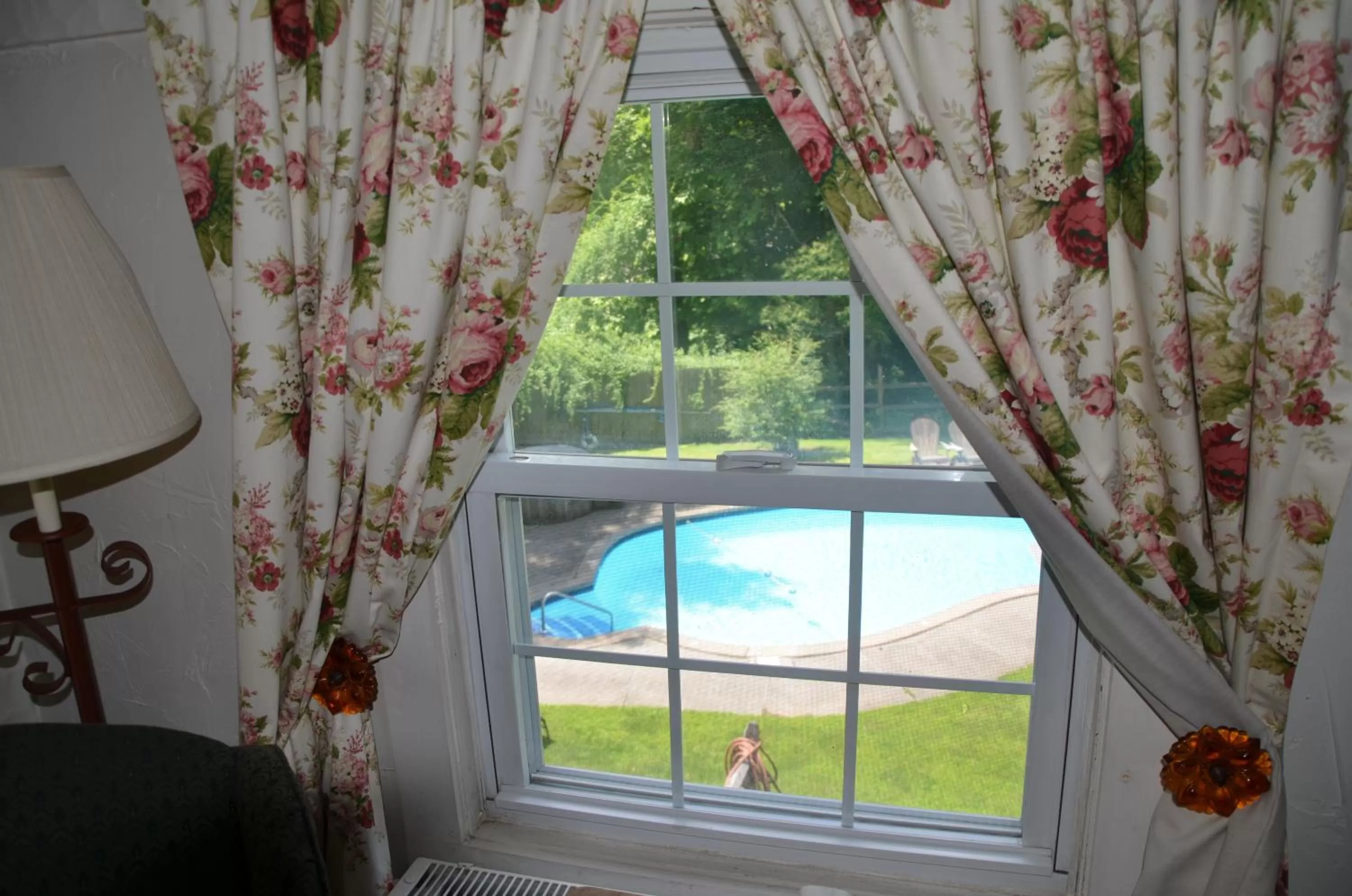 Pool View in Cornwall Inn