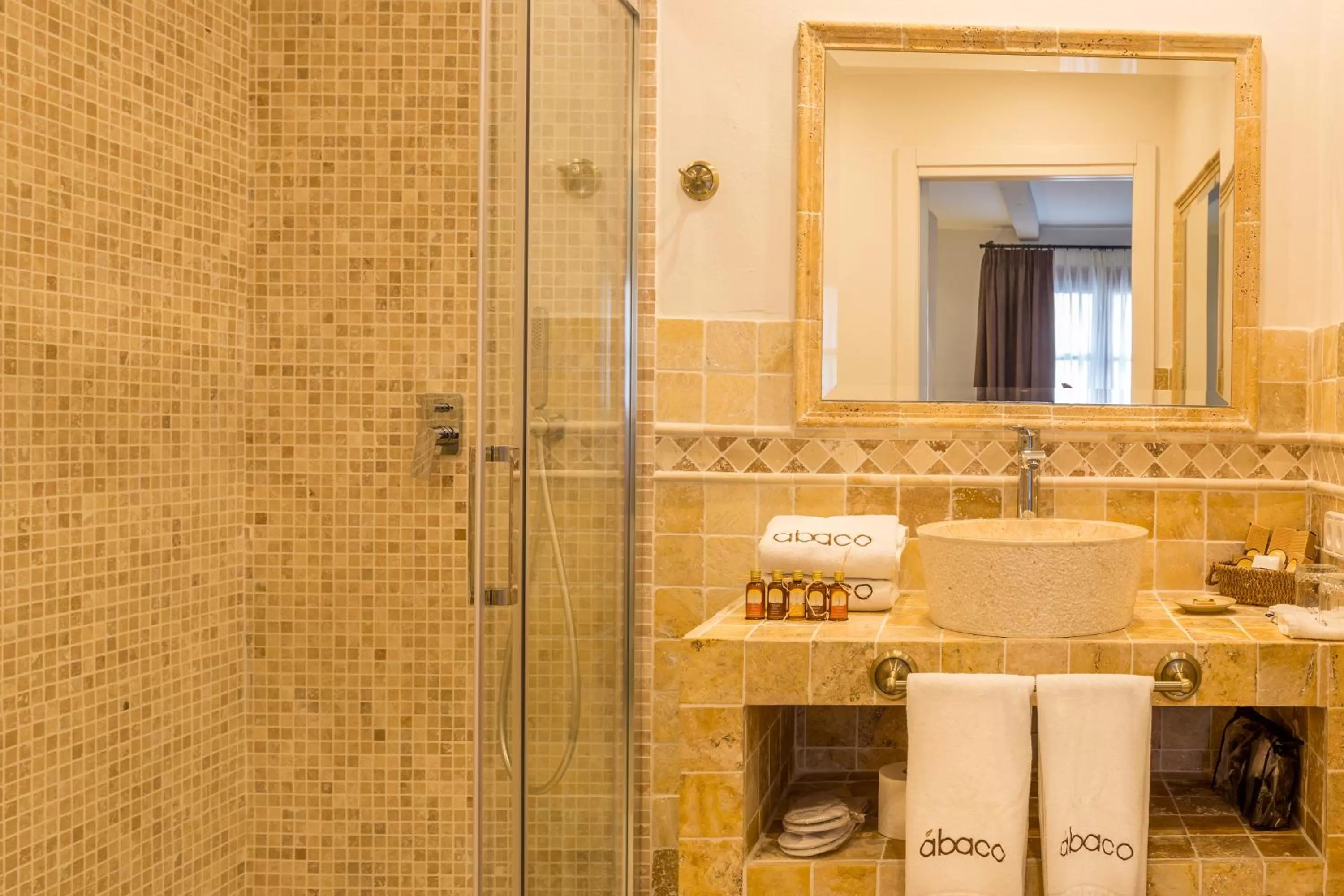 Bathroom in Hotel Abaco Altea