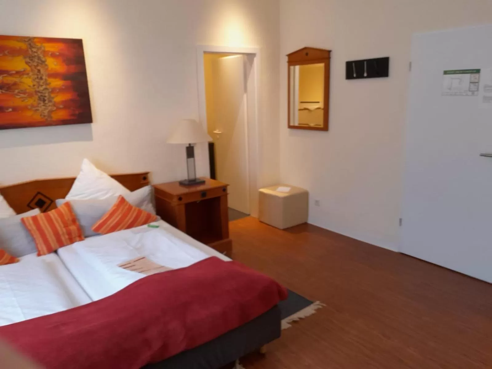 Photo of the whole room, Bed in Schlosshotel Domäne Walberberg