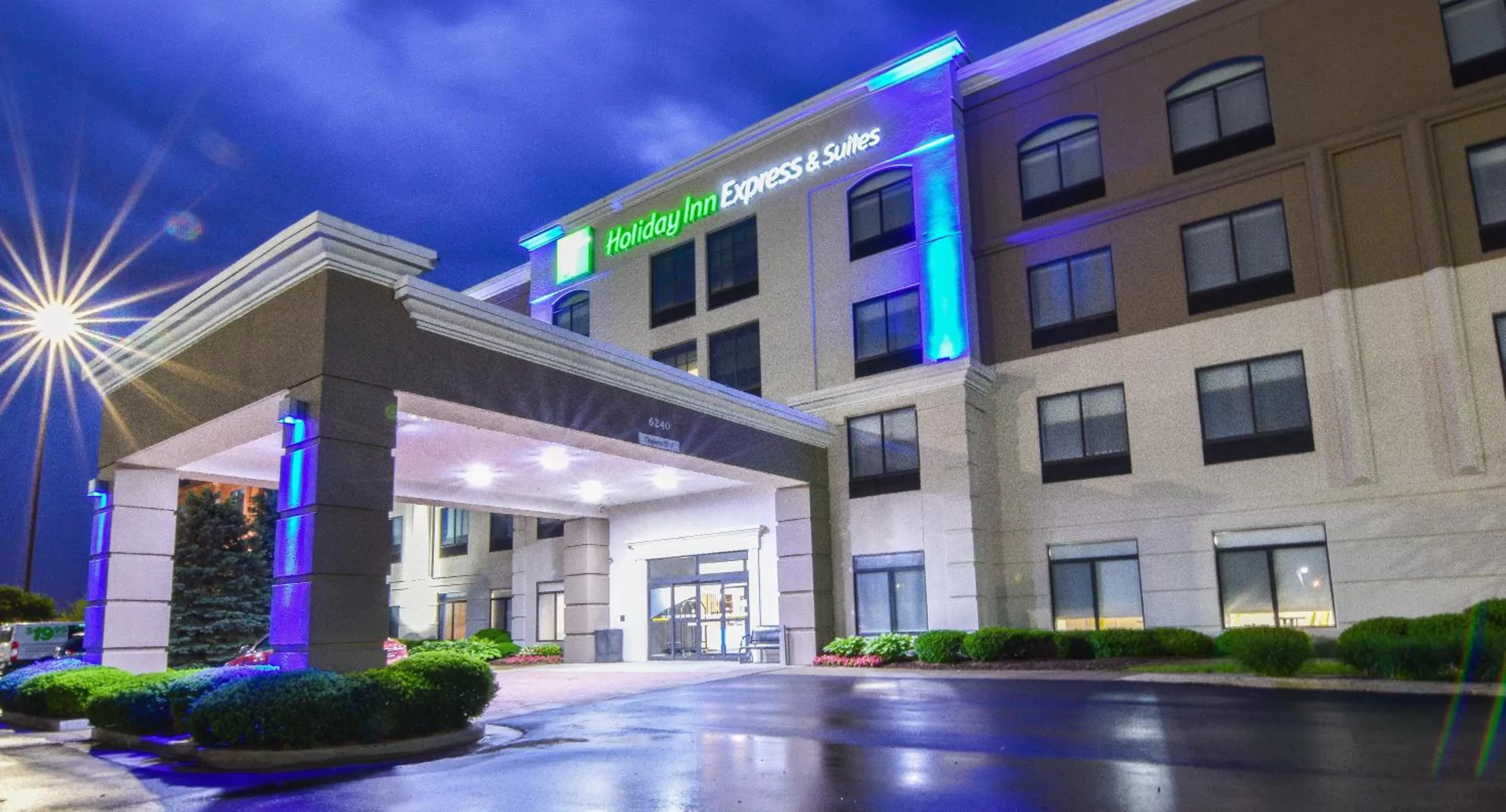 Property building in Holiday Inn Express & Suites - Indianapolis Northwest by IHG