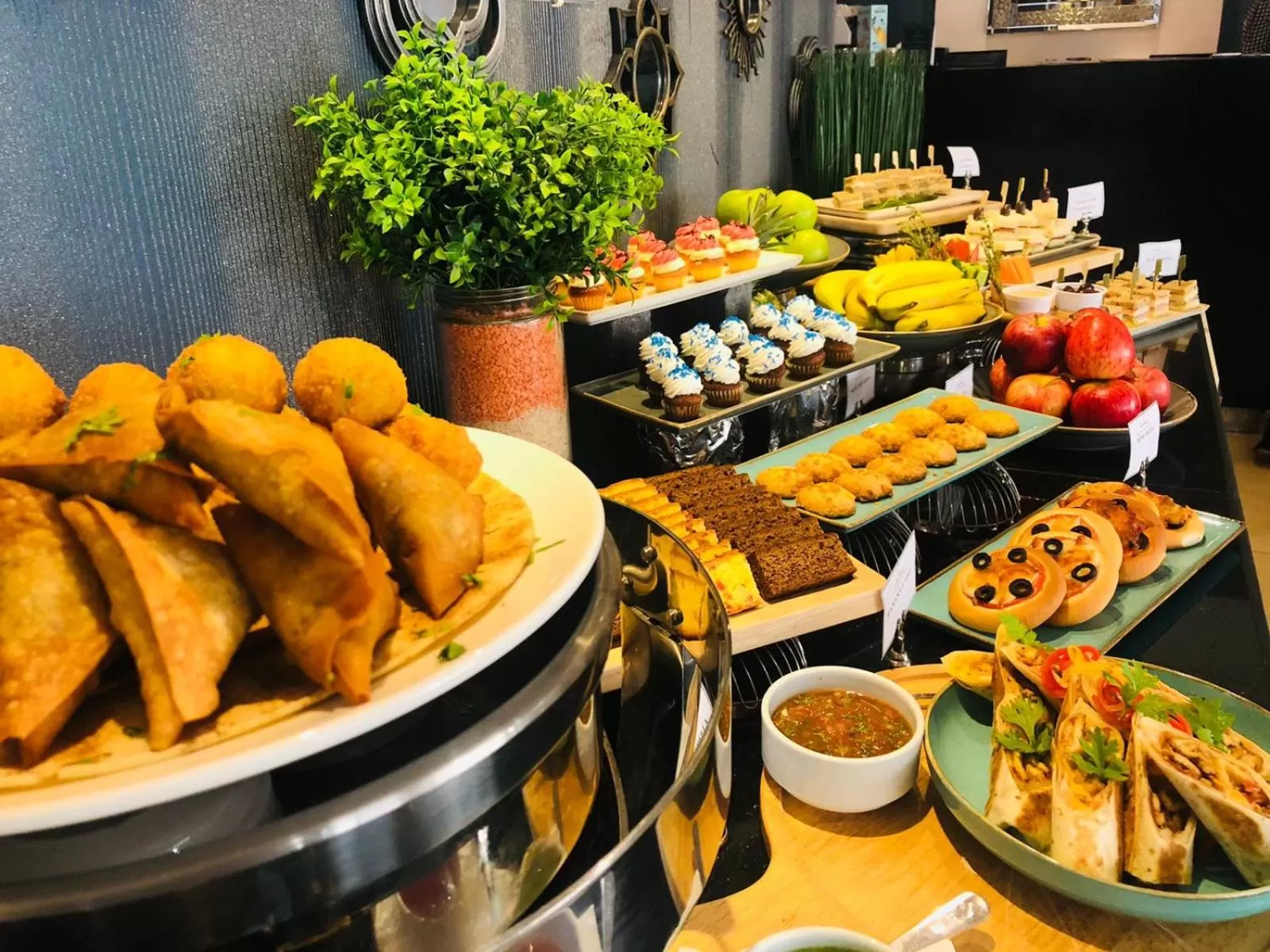 Food and drinks in City Stay Beach Hotel Apartments - Marjan Island