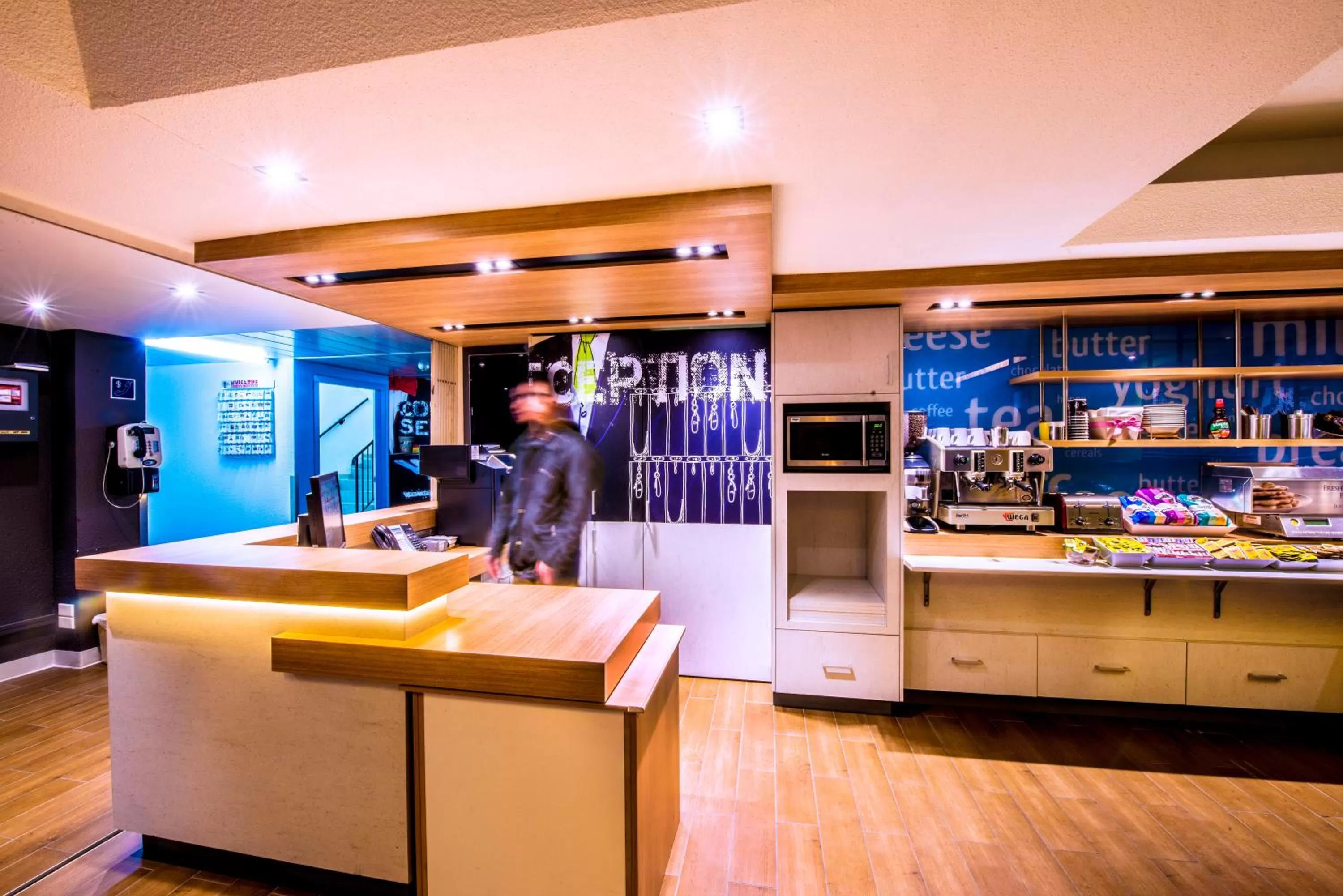 Staff in ibis Budget - St Peters