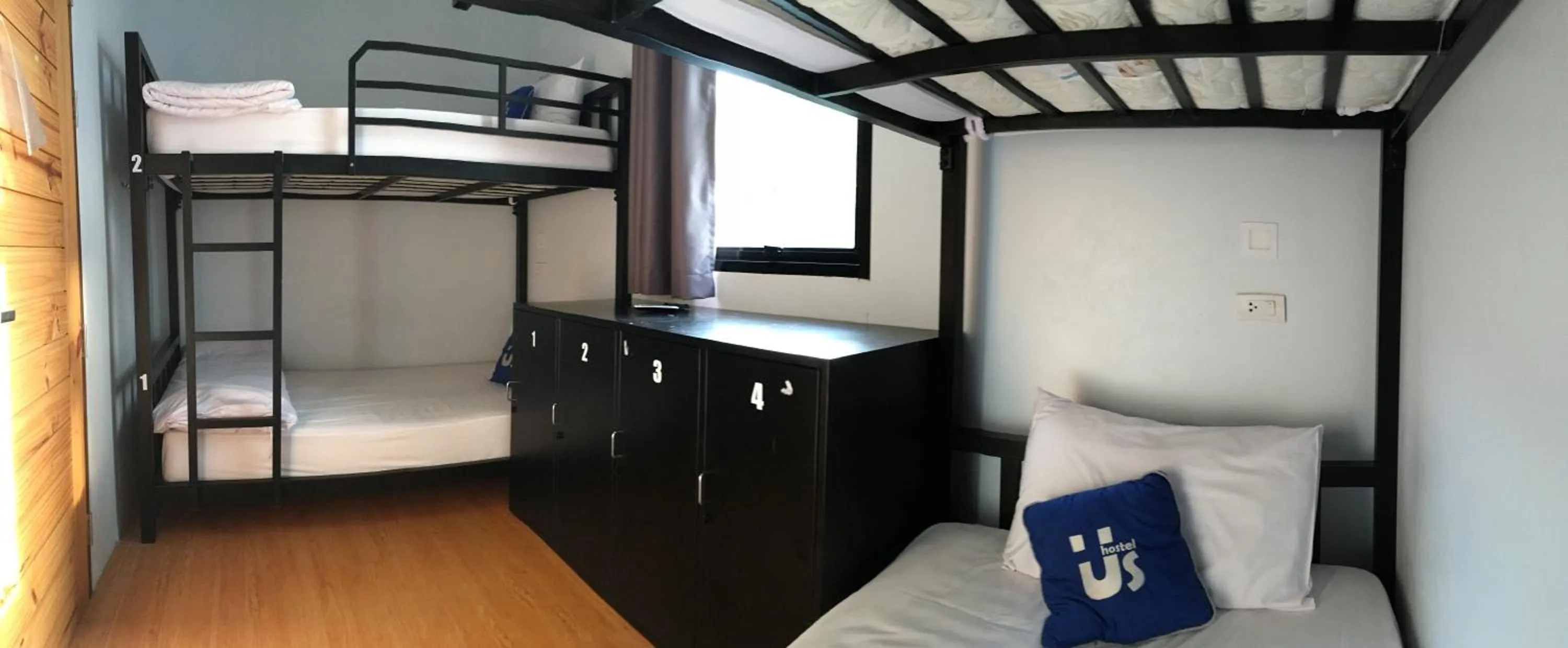 Bed in Us Hostel Samui