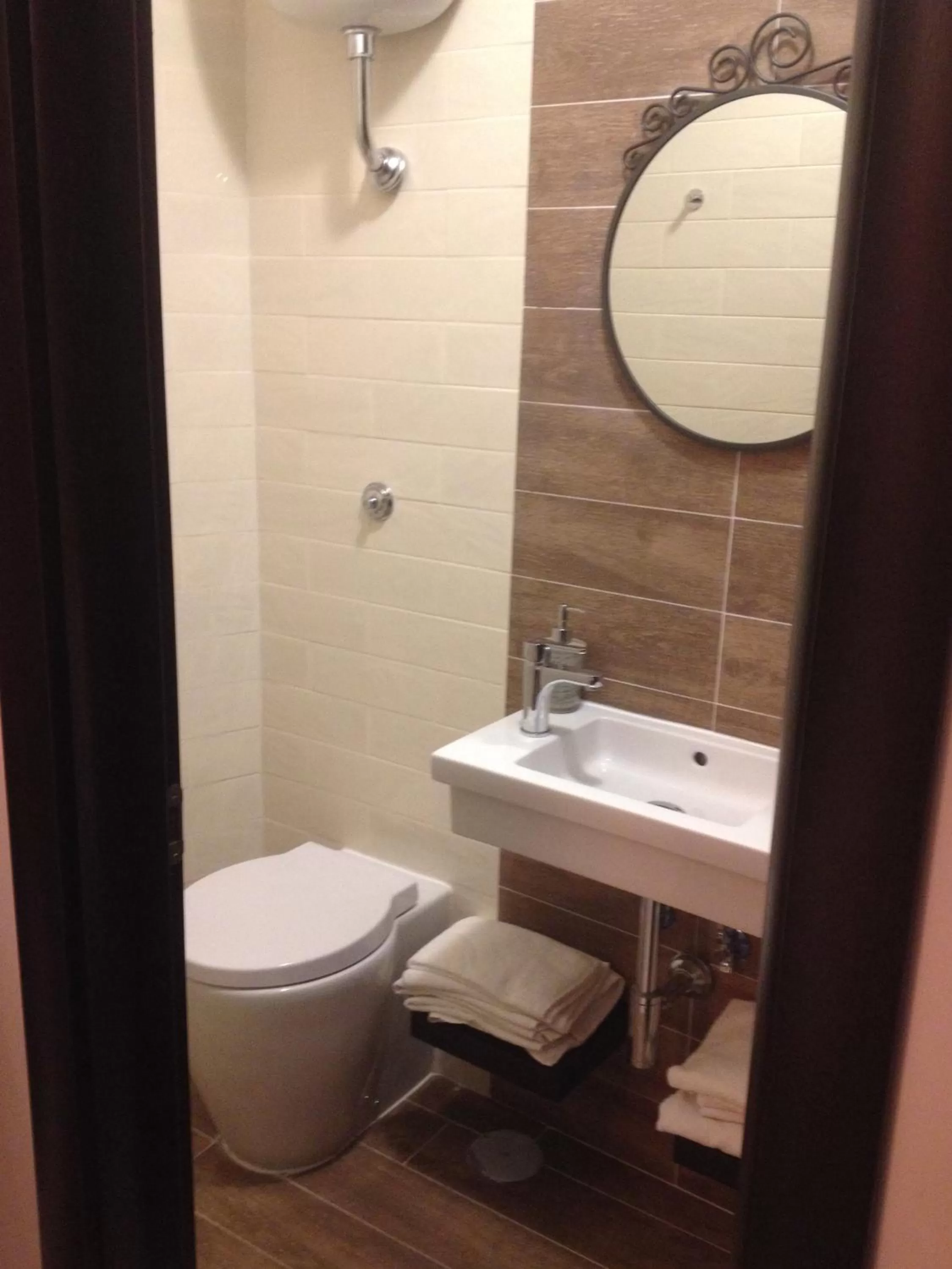 Shower in Terrazza Partenopea