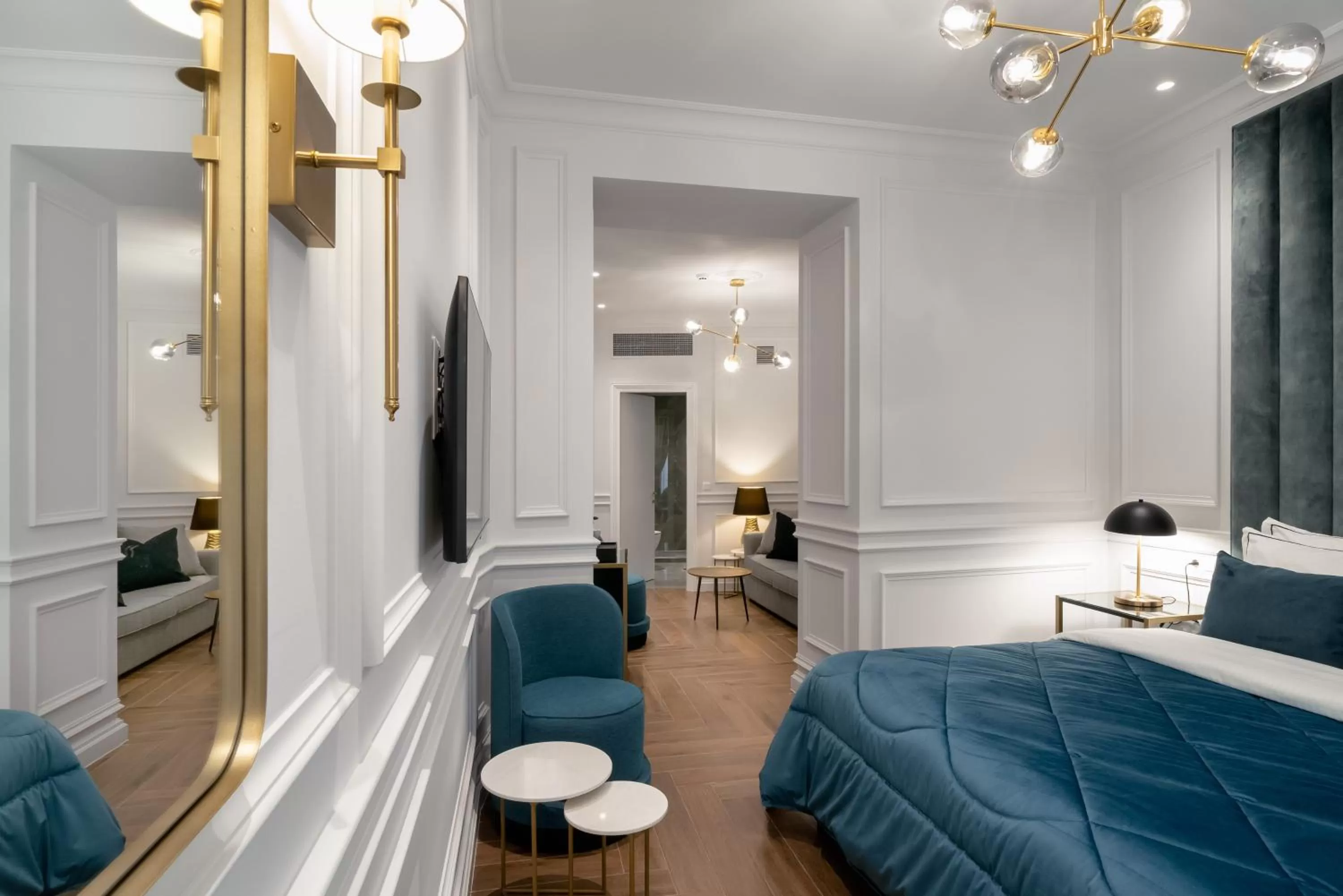 TV and multimedia, Bed in Praxitelous Luxury Suites