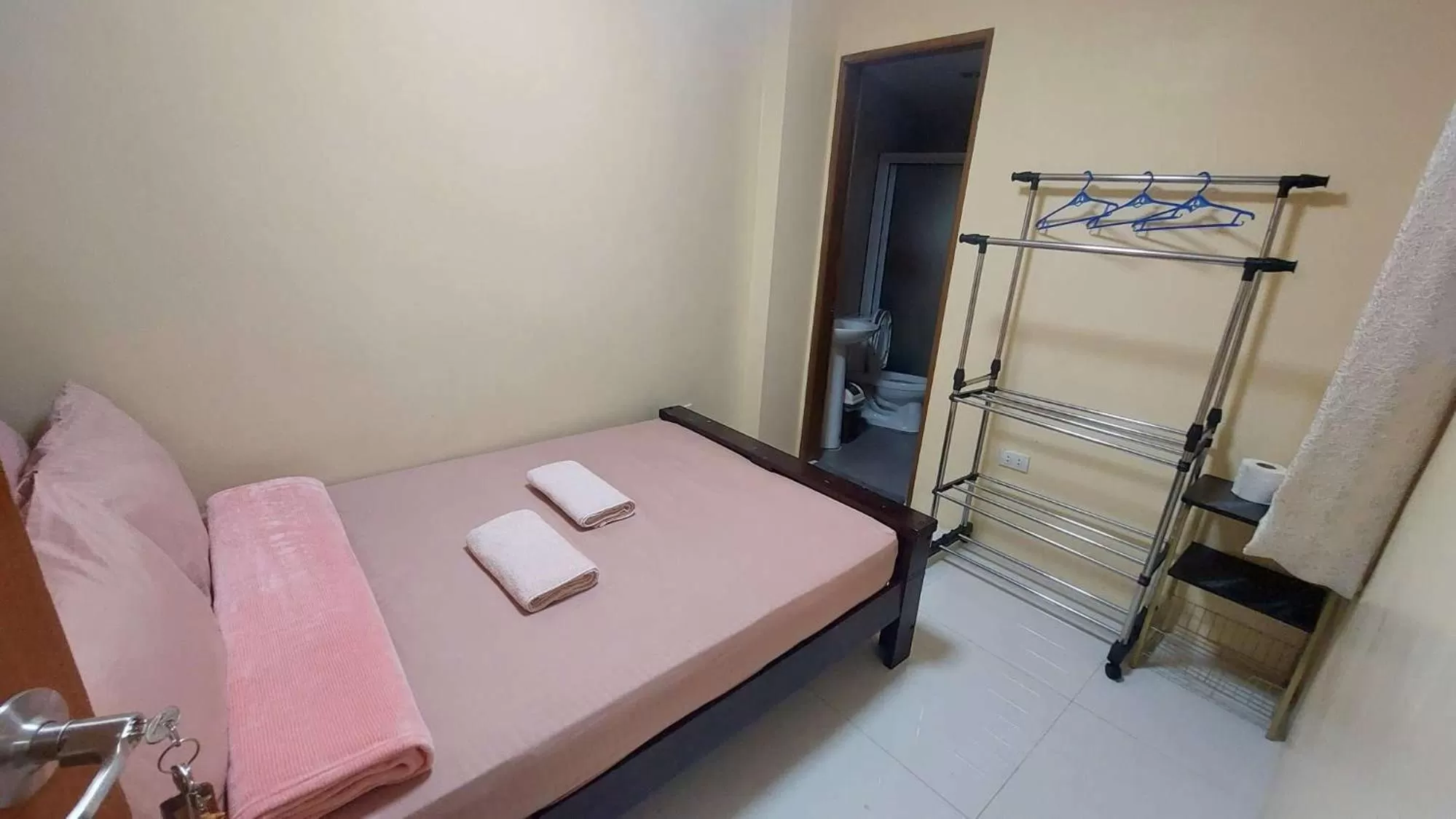 Bed in Aussie Inn Baguio City Direct