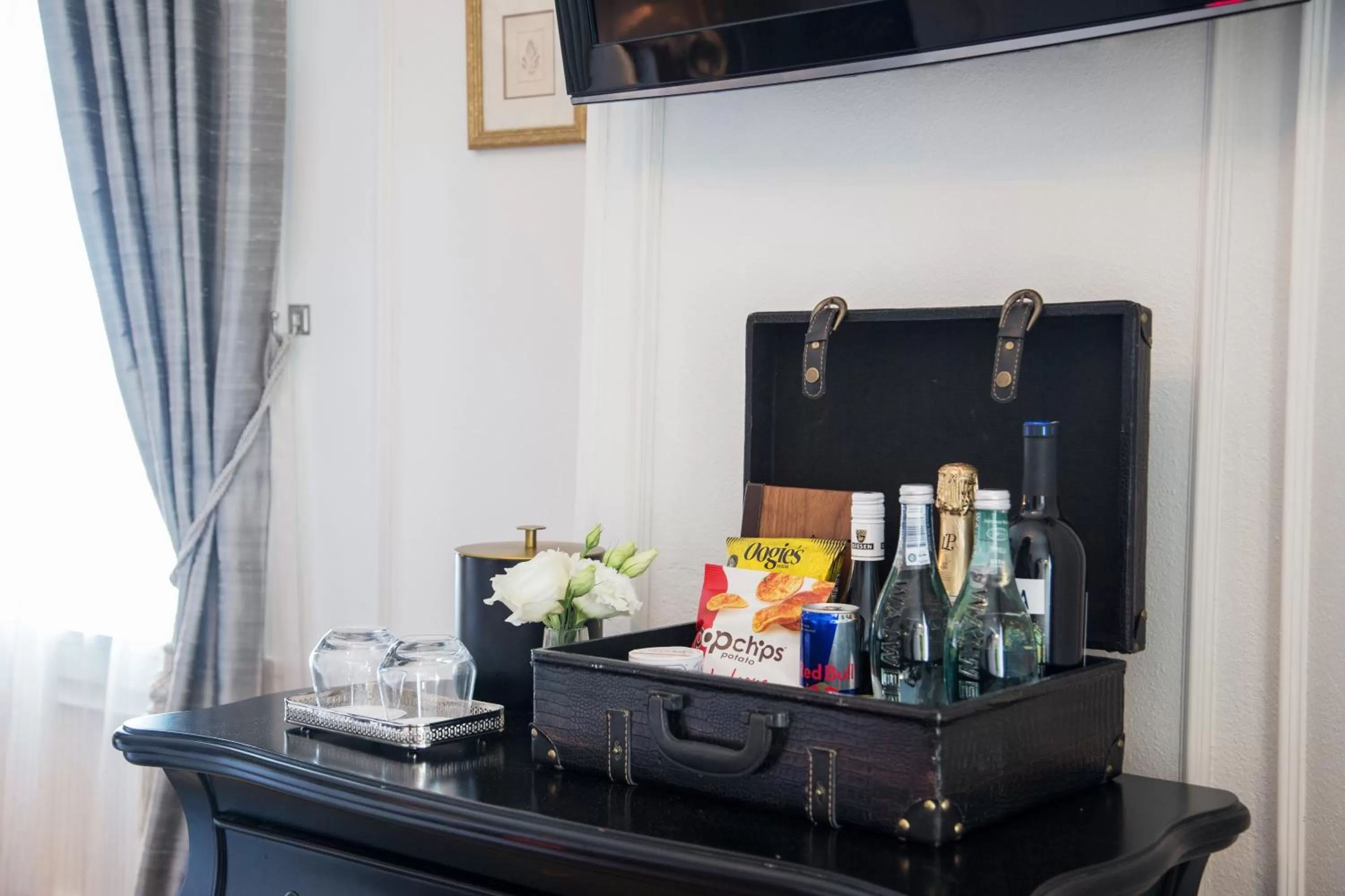 oven in The Culver Hotel