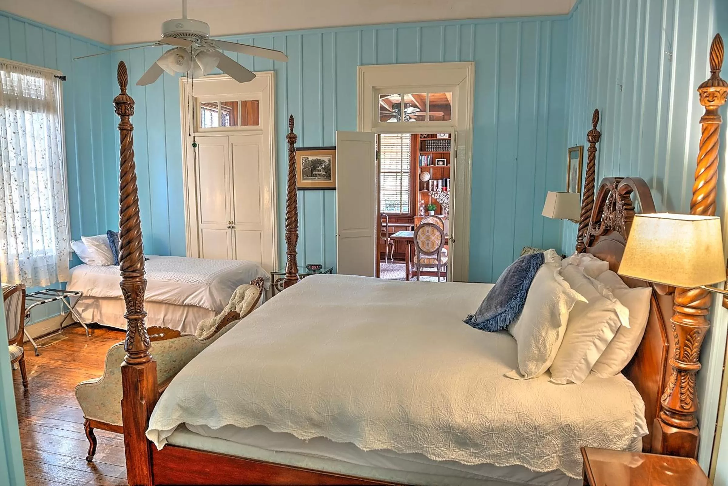 Bed in Open Gates Bed & Breakfast