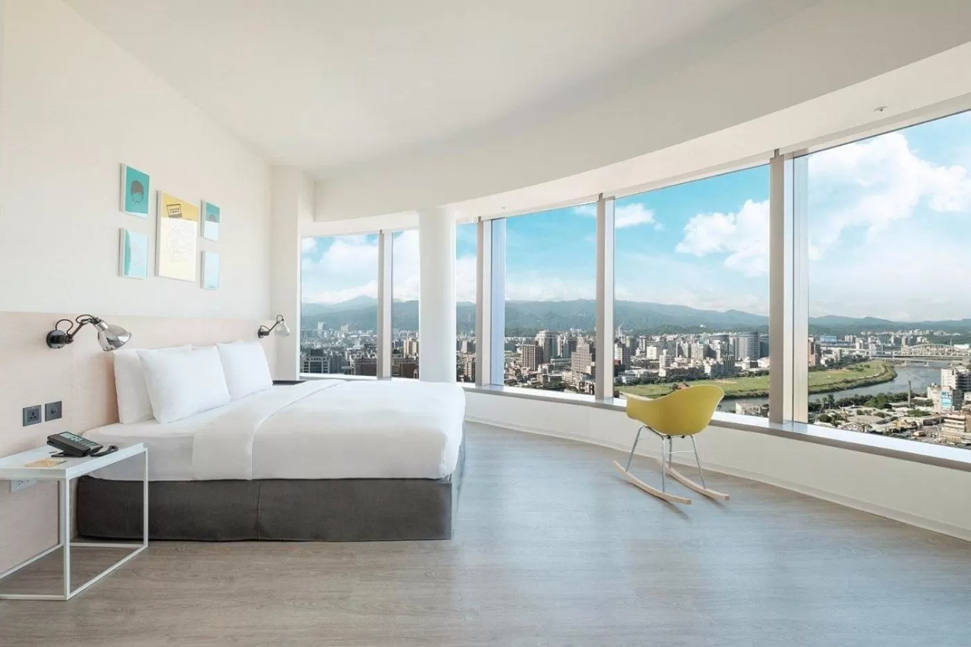 Bed in amba Taipei Songshan