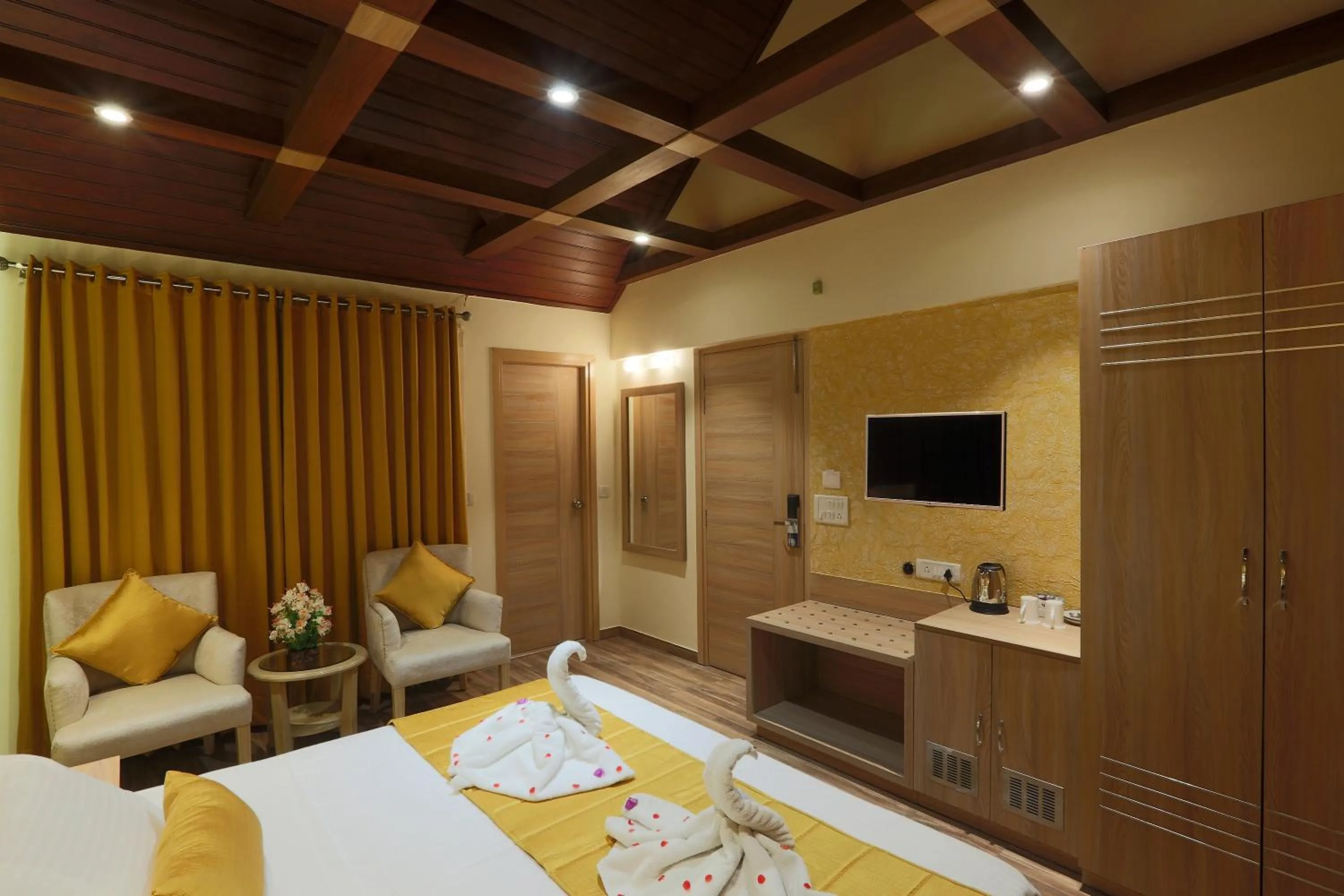 Bedroom, Bed in The Highland Park - A Truly River side Resort