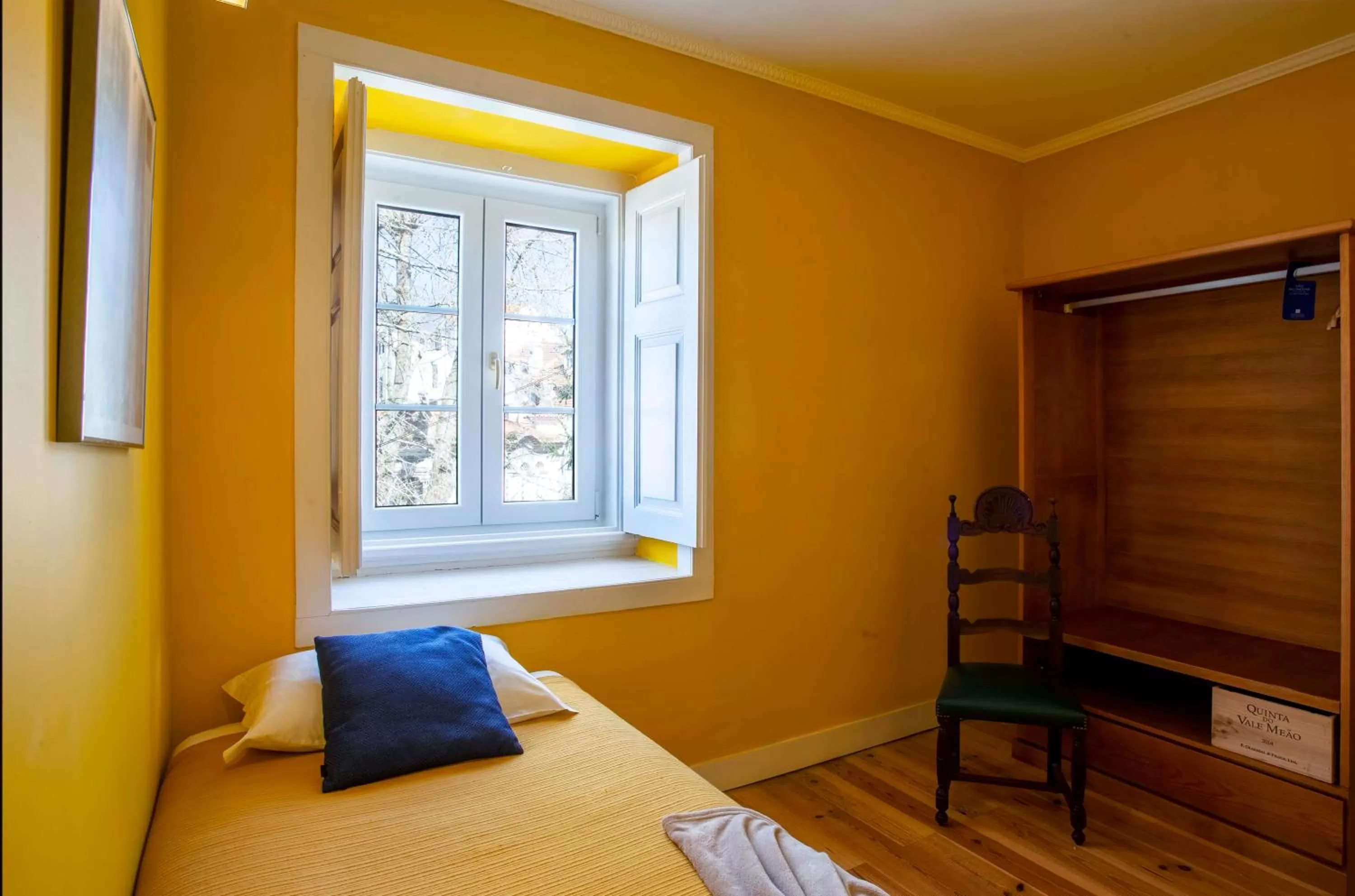 Bedroom, Bed in Casa do Vinho Sintra Guest House