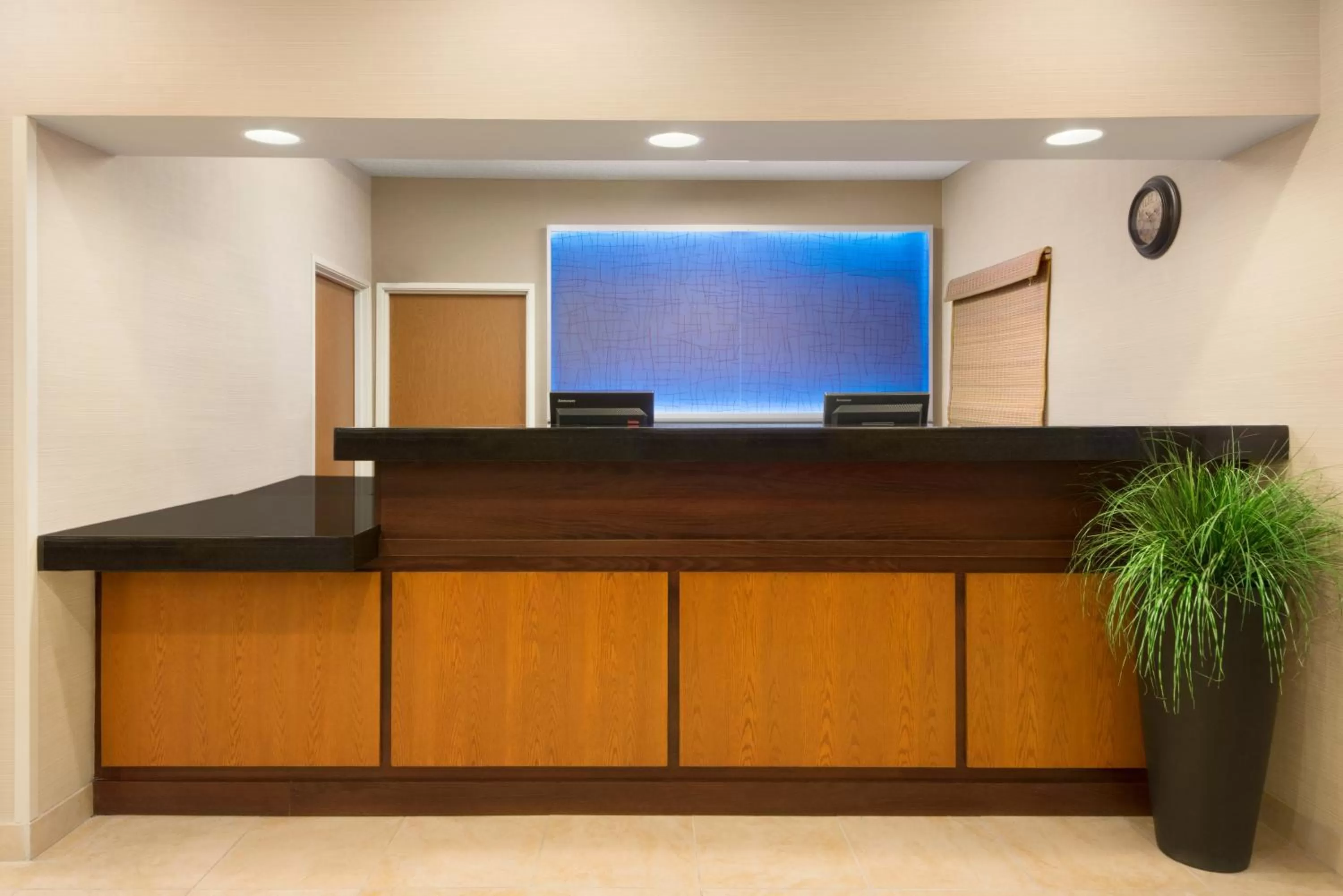 Lobby or reception in Amerivu Inn and Suites