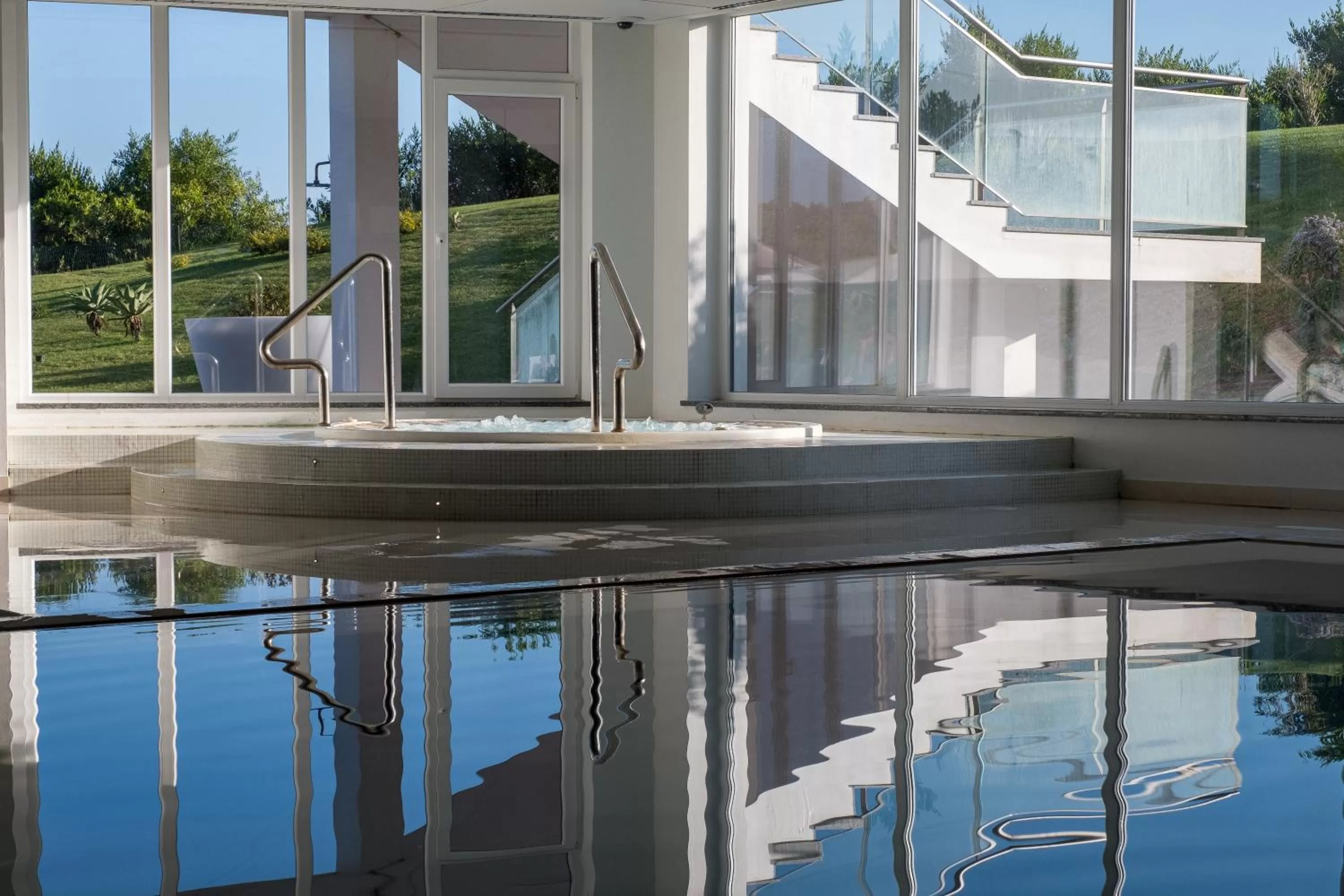 Swimming pool in MH Peniche