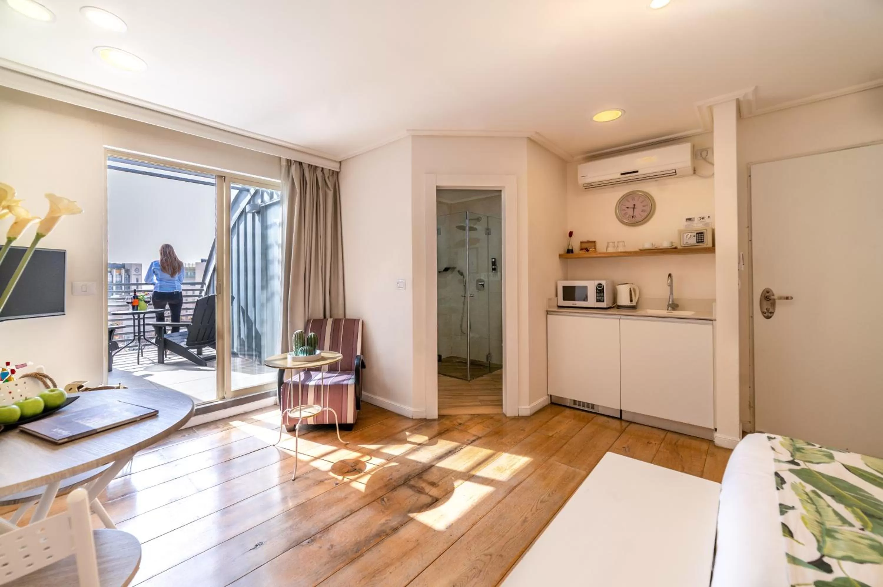 Living room in Paamonim Hotel Jerusalem