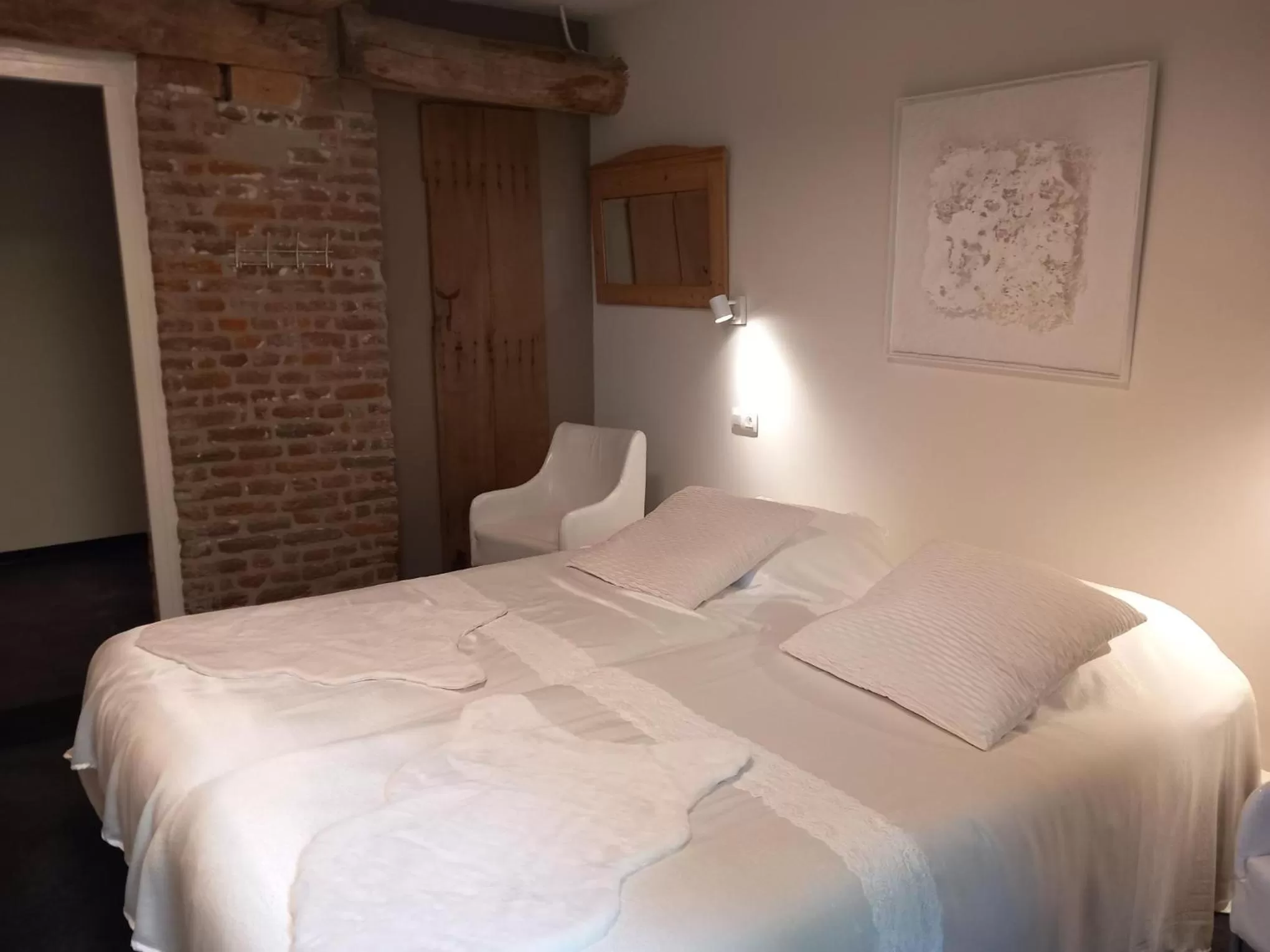 Bed in Meschermolen, overnachten in de schuur