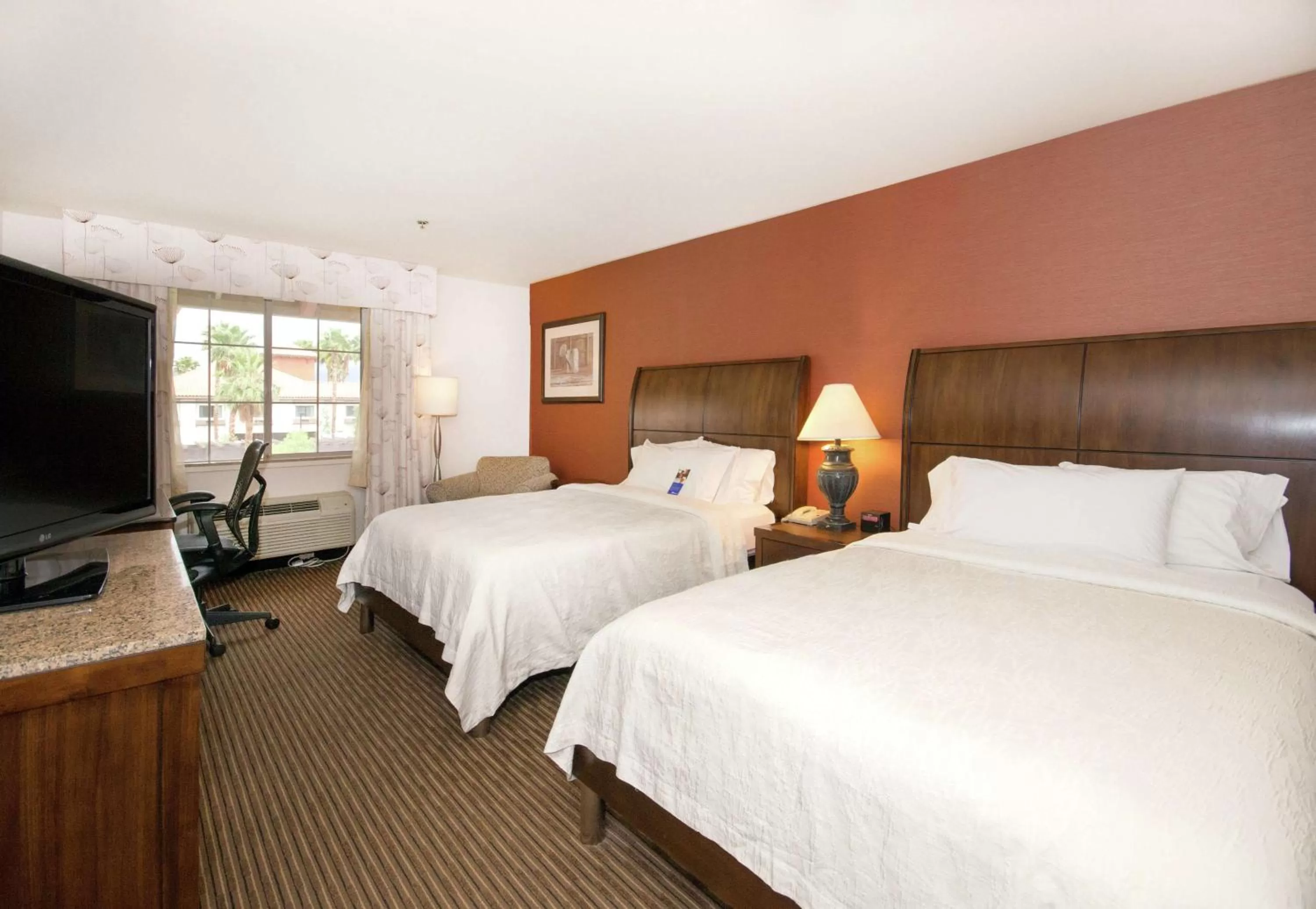 Bedroom, Bed in Hilton Garden Inn Palm Springs/Rancho Mirage