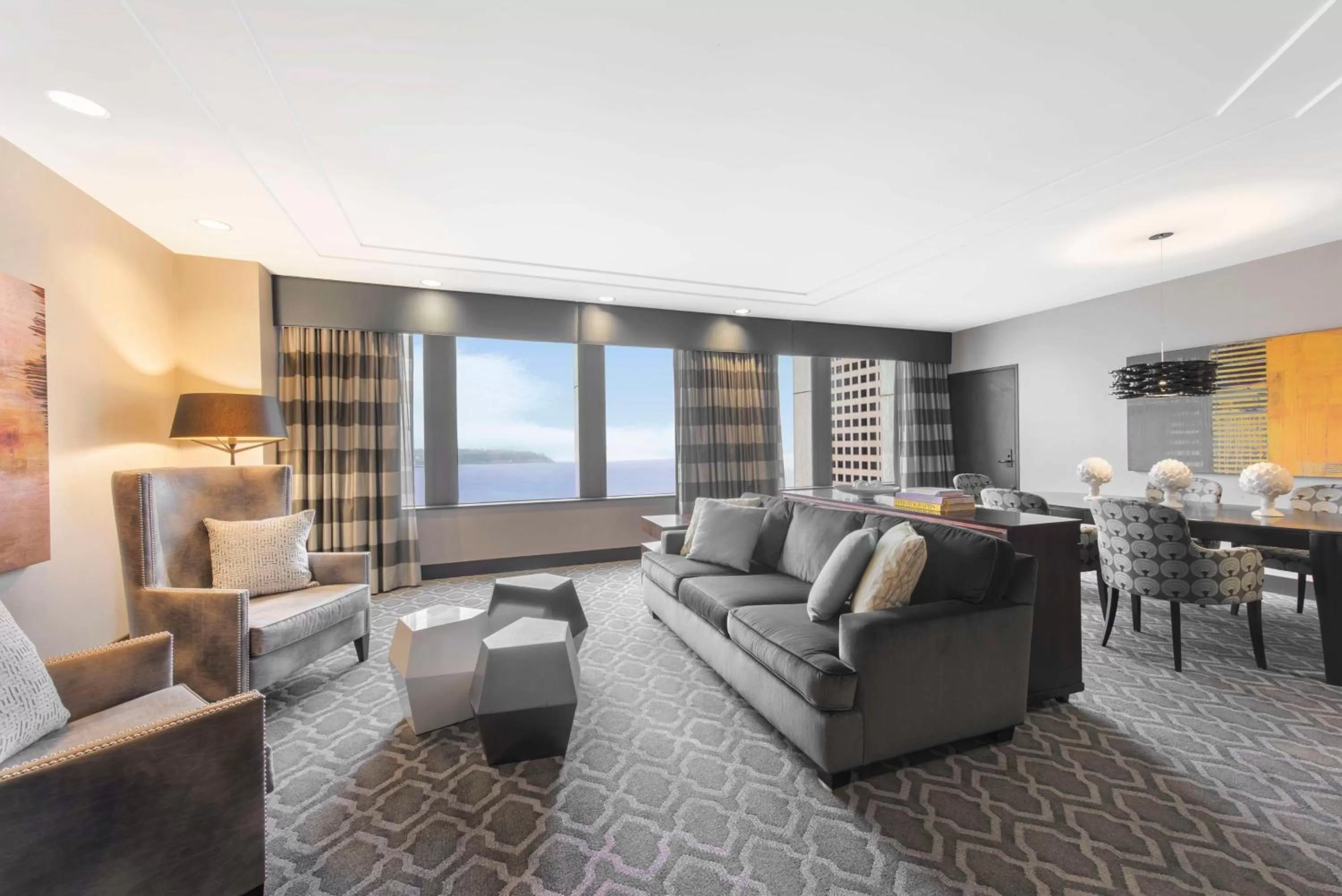 Living room in Hilton Motif Seattle