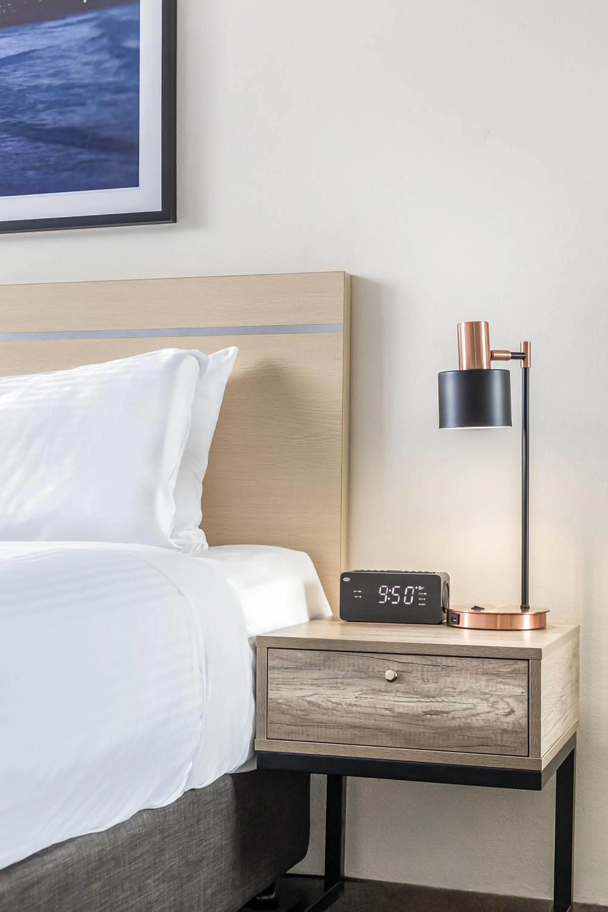 Bed in Oaks Sydney Castlereagh Suites