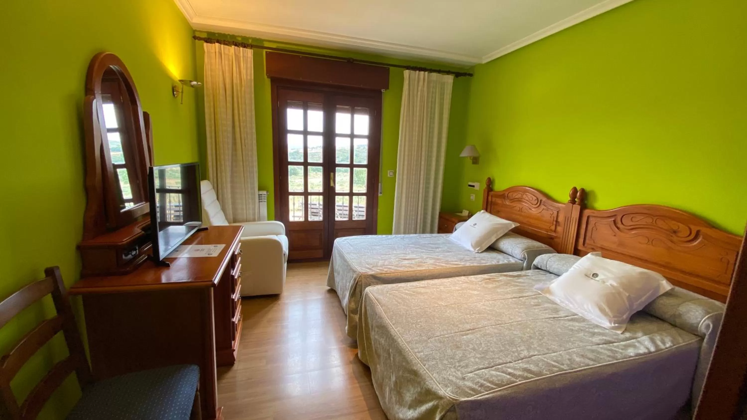 Photo of the whole room, Bed in Tierra De Lobos