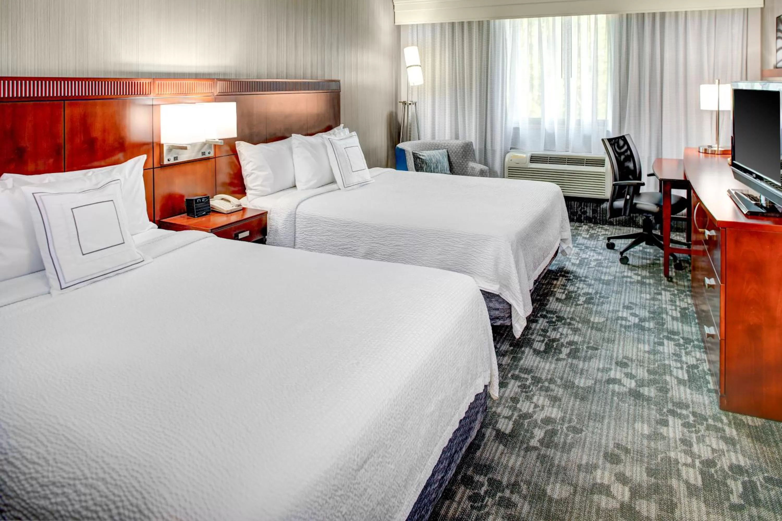 Courtyard New Haven at Yale