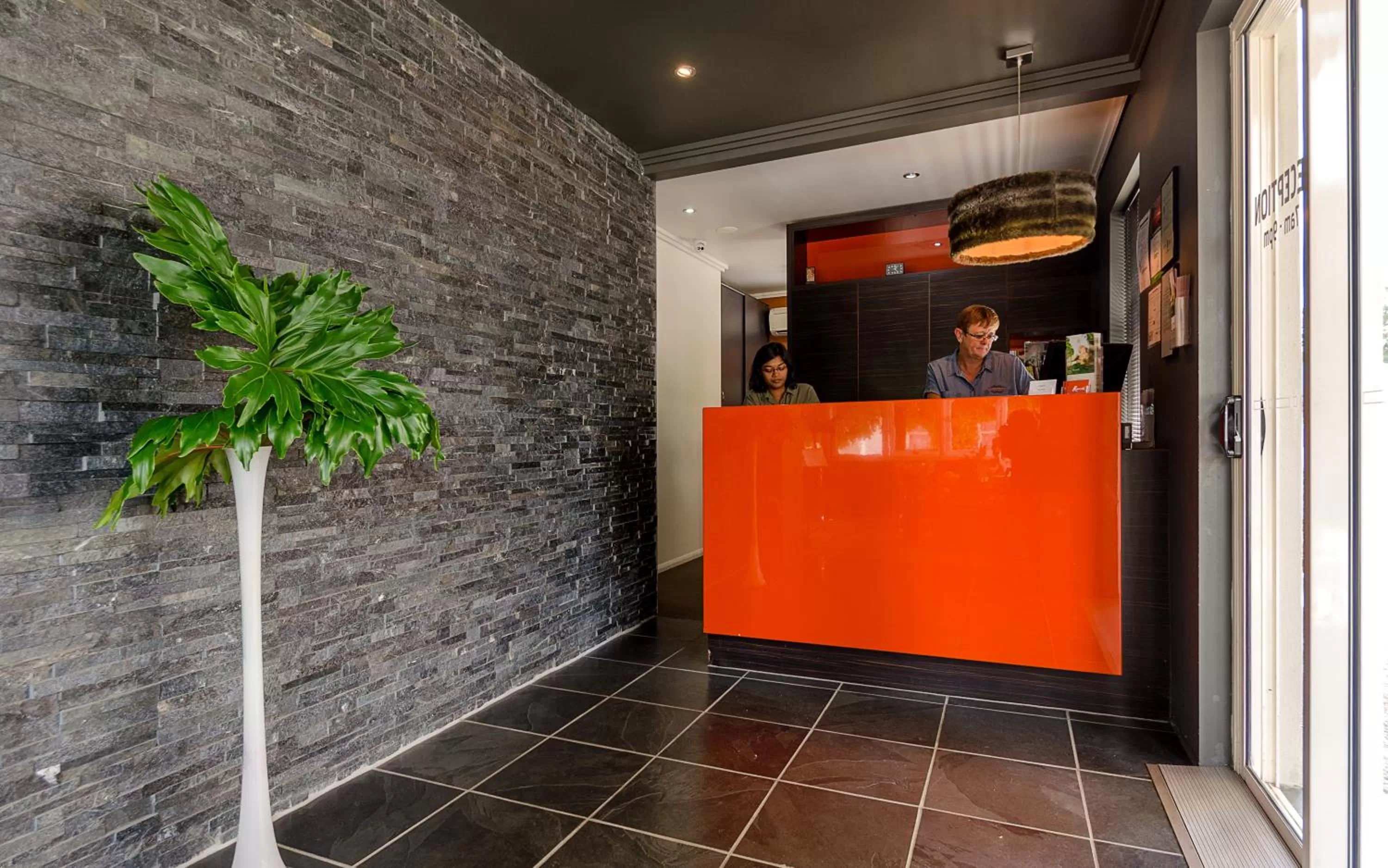 Lobby or reception in Coachmans Inn Warwick