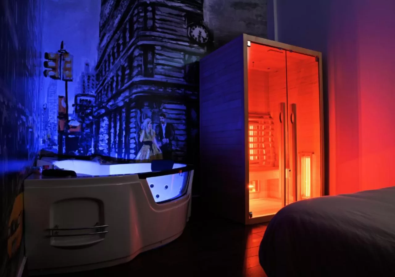 Bed in ARTEMIDE "Fiore Club" B&B SUITE SPA