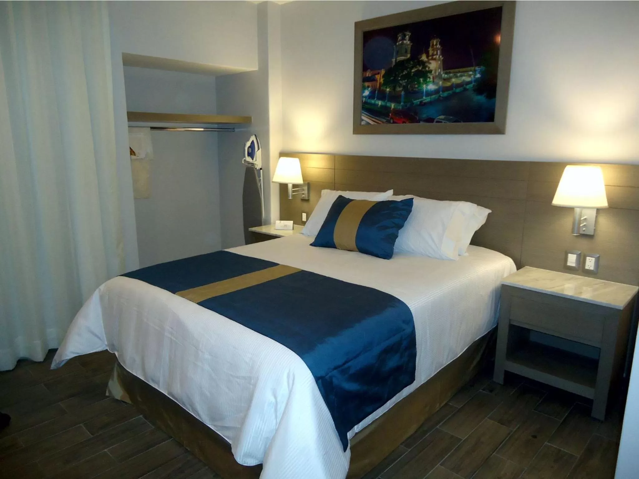 Bed in Hotel Mansur Business & Leisure